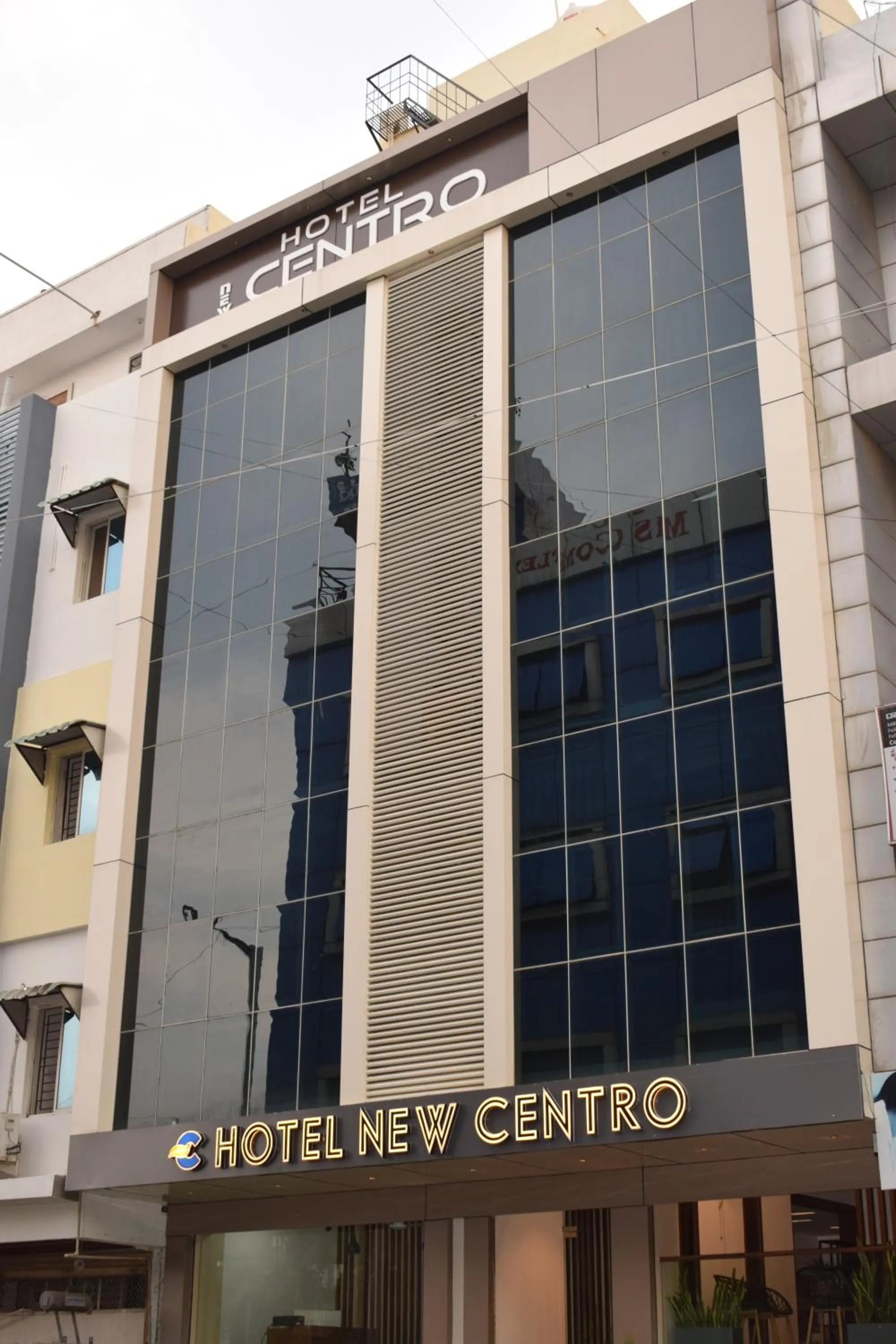 Property building in Hotel New Centro