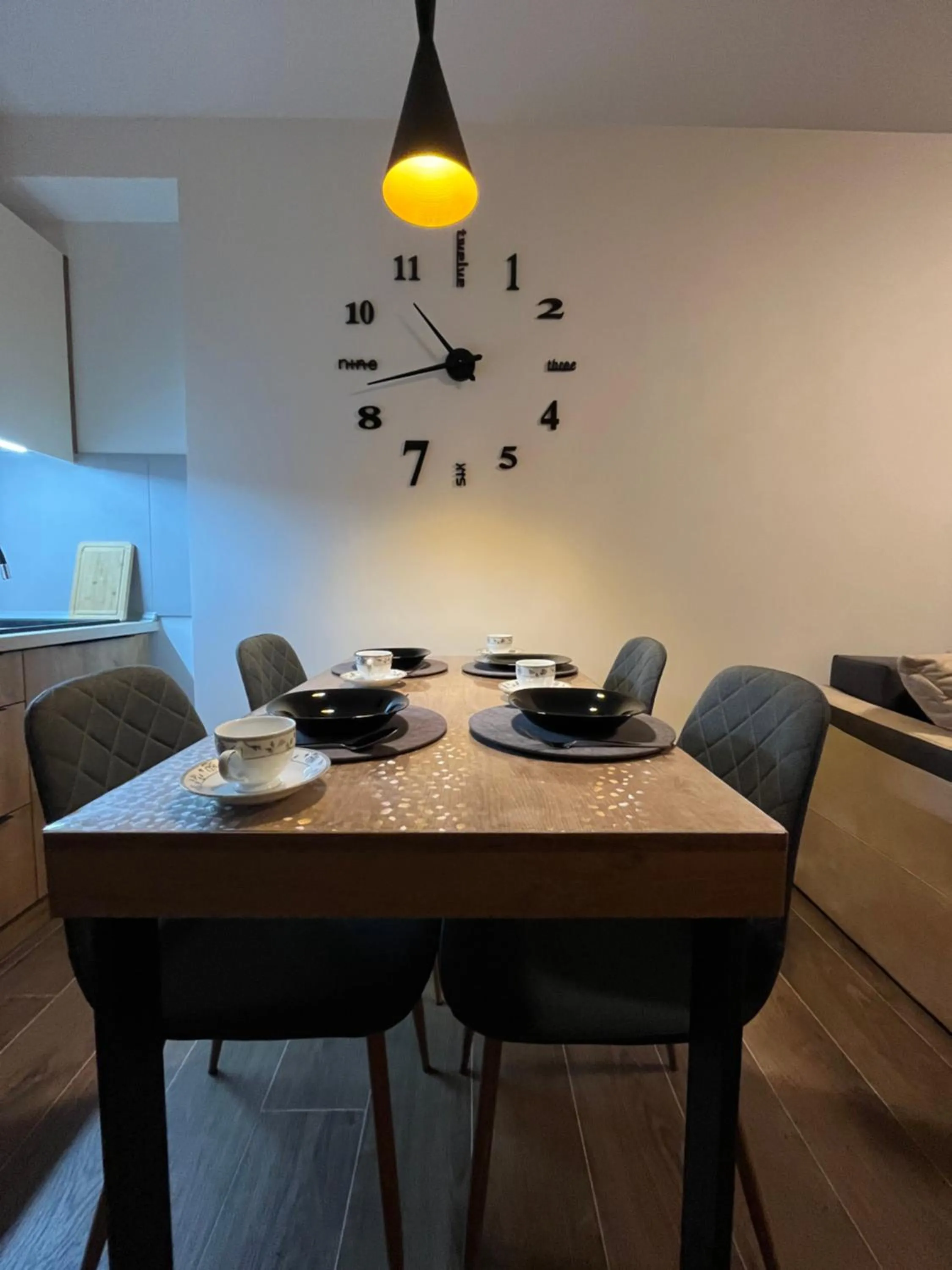 Dining area in Apartments Myna in Kraljevi Cardaci