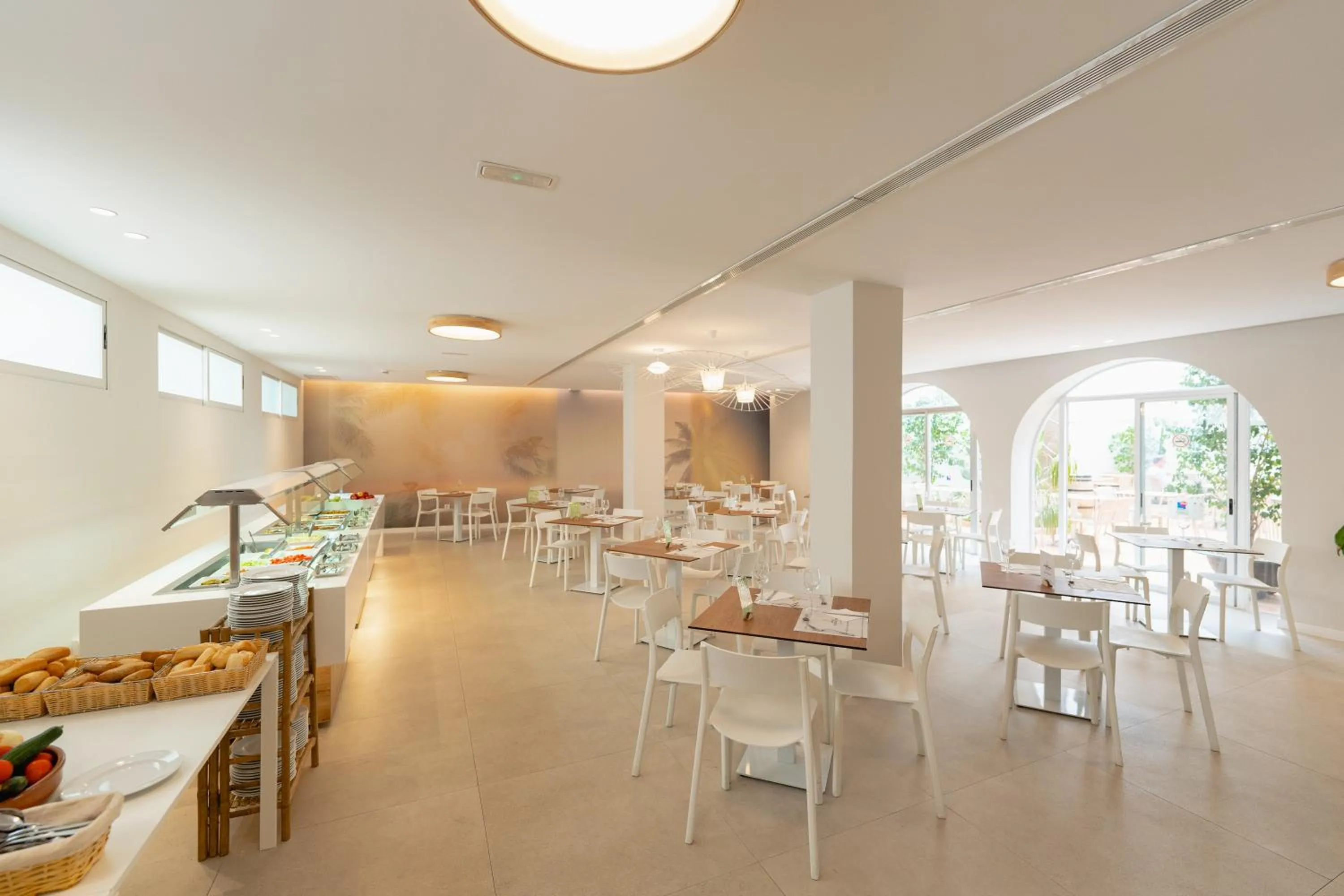 Restaurant/places to eat in Hotel Internacional