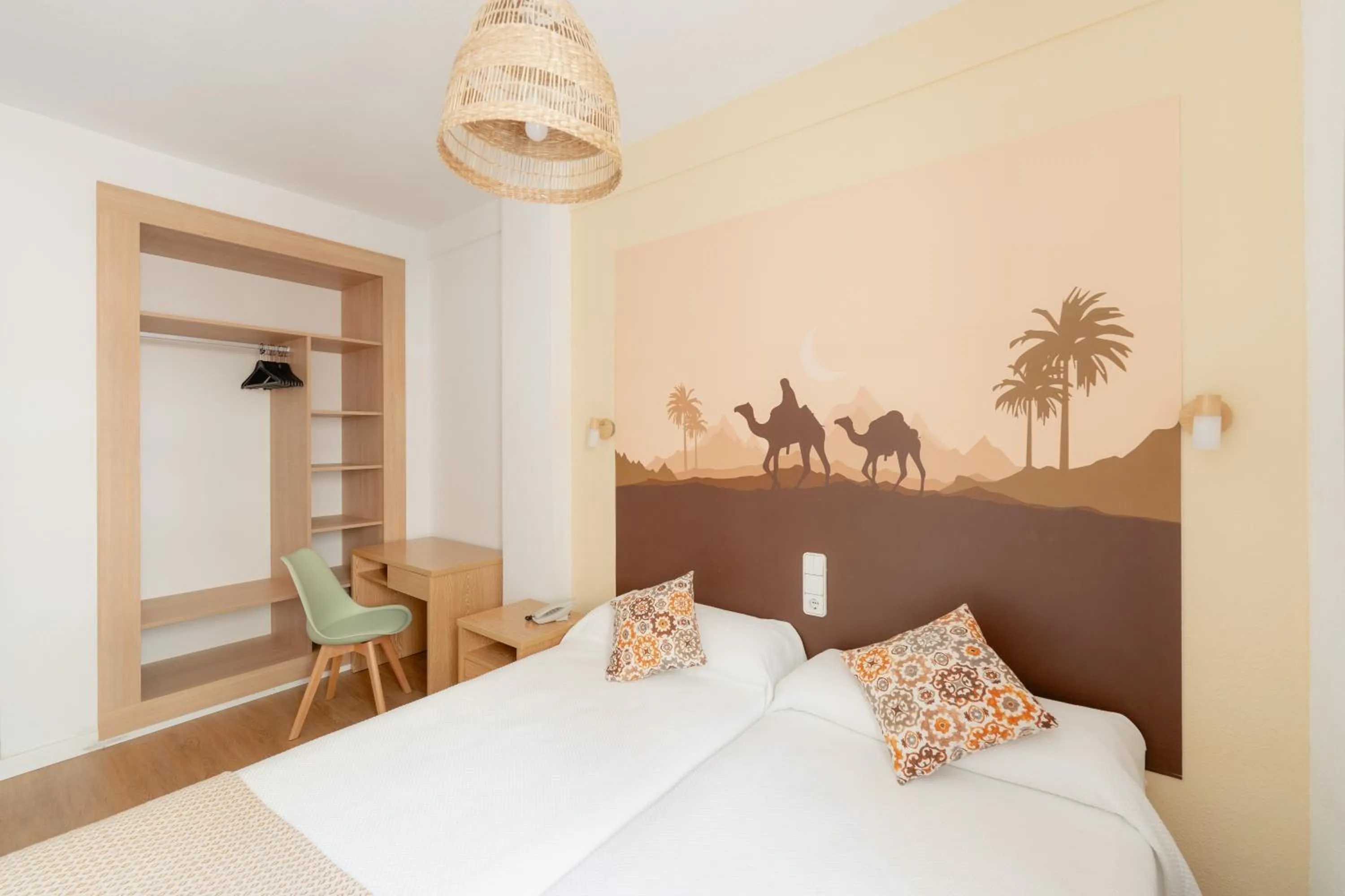 Bed in Hotel Internacional