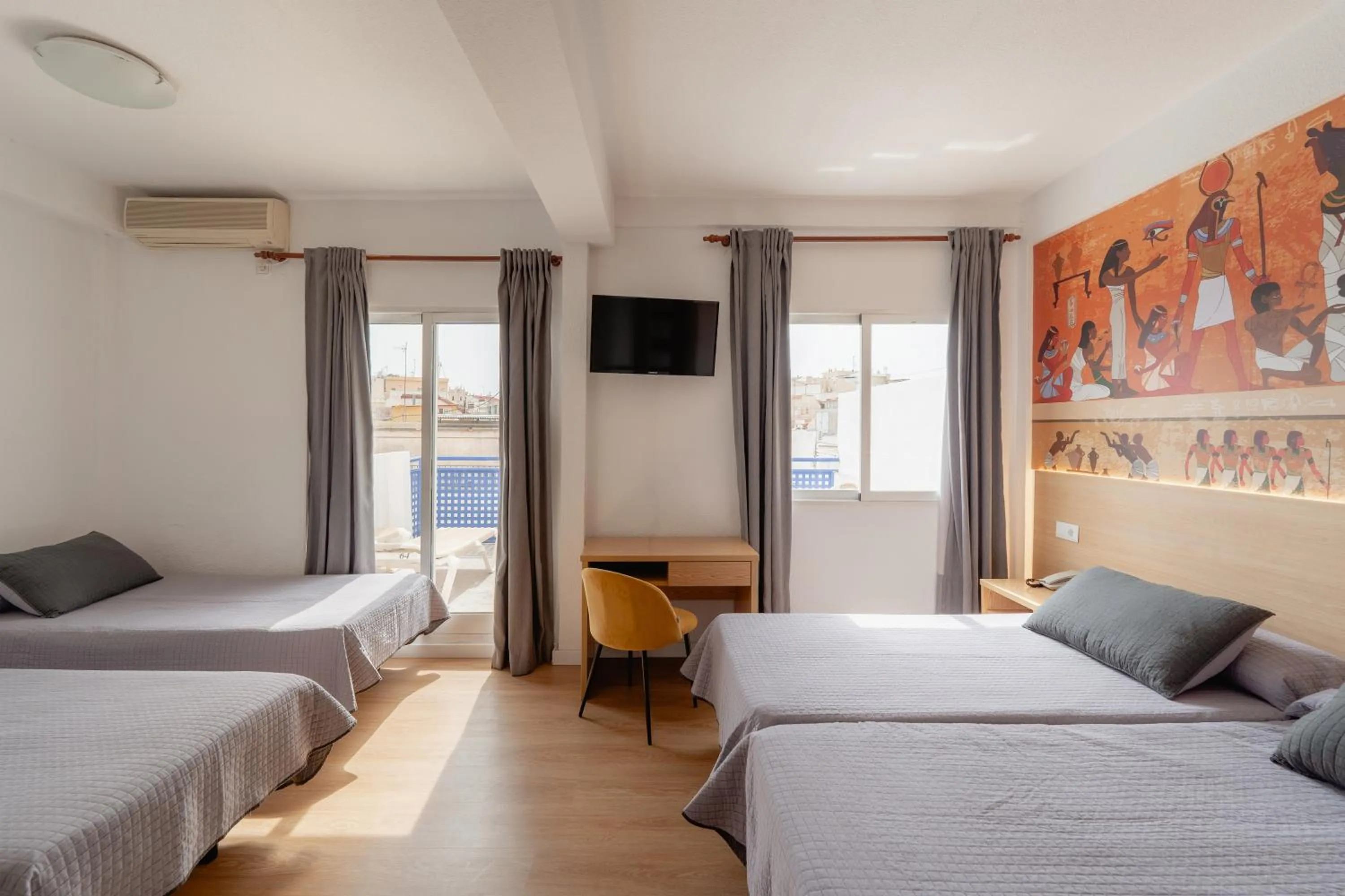 Bed in Hotel Internacional