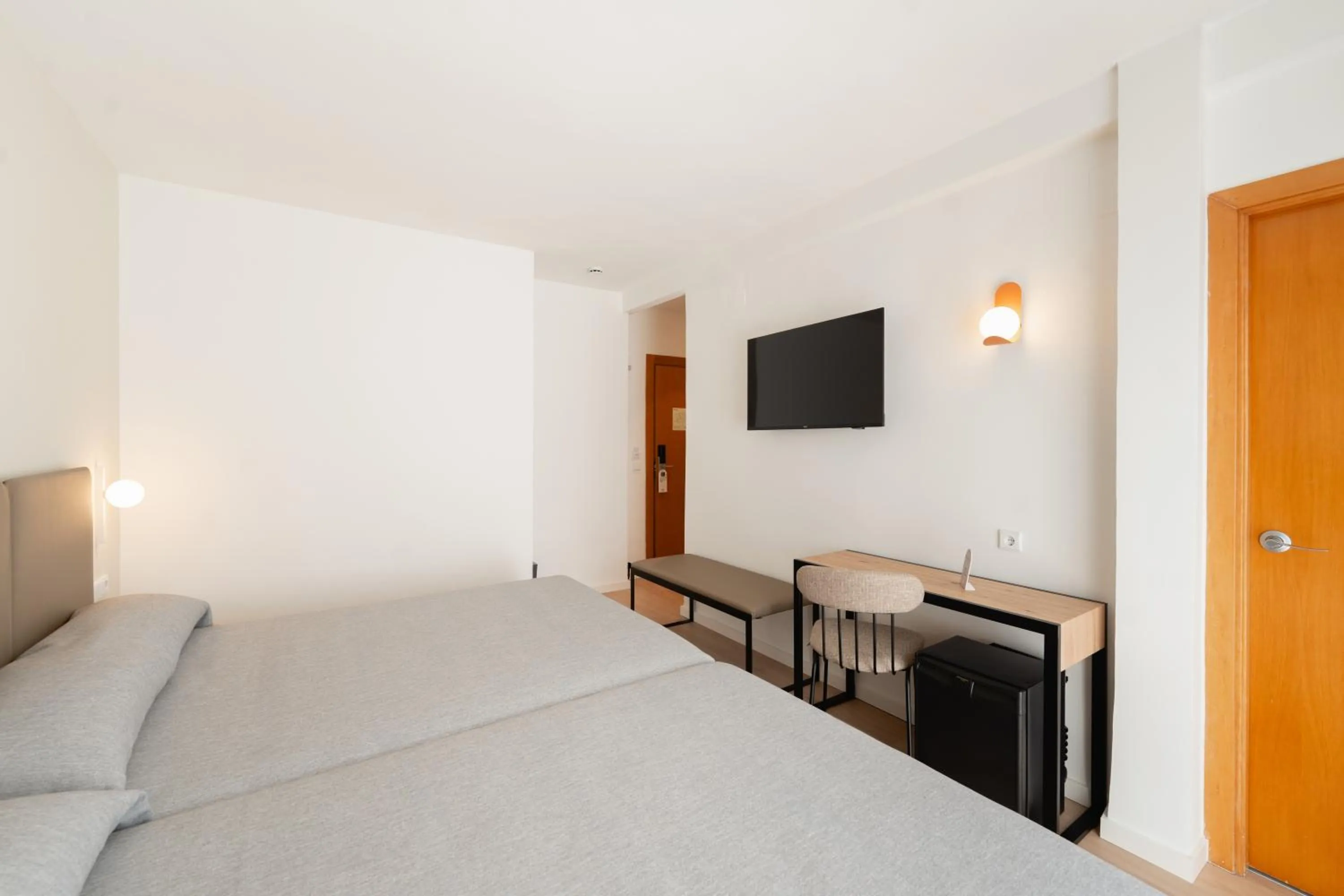 Bedroom, Bed in Hotel RH Sol