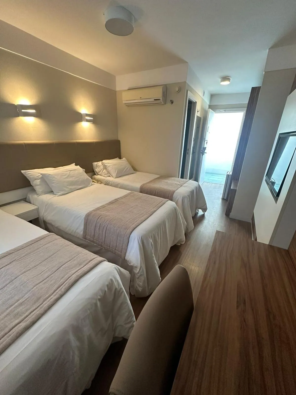 Bedroom, Bed in Linhares Design Hotel