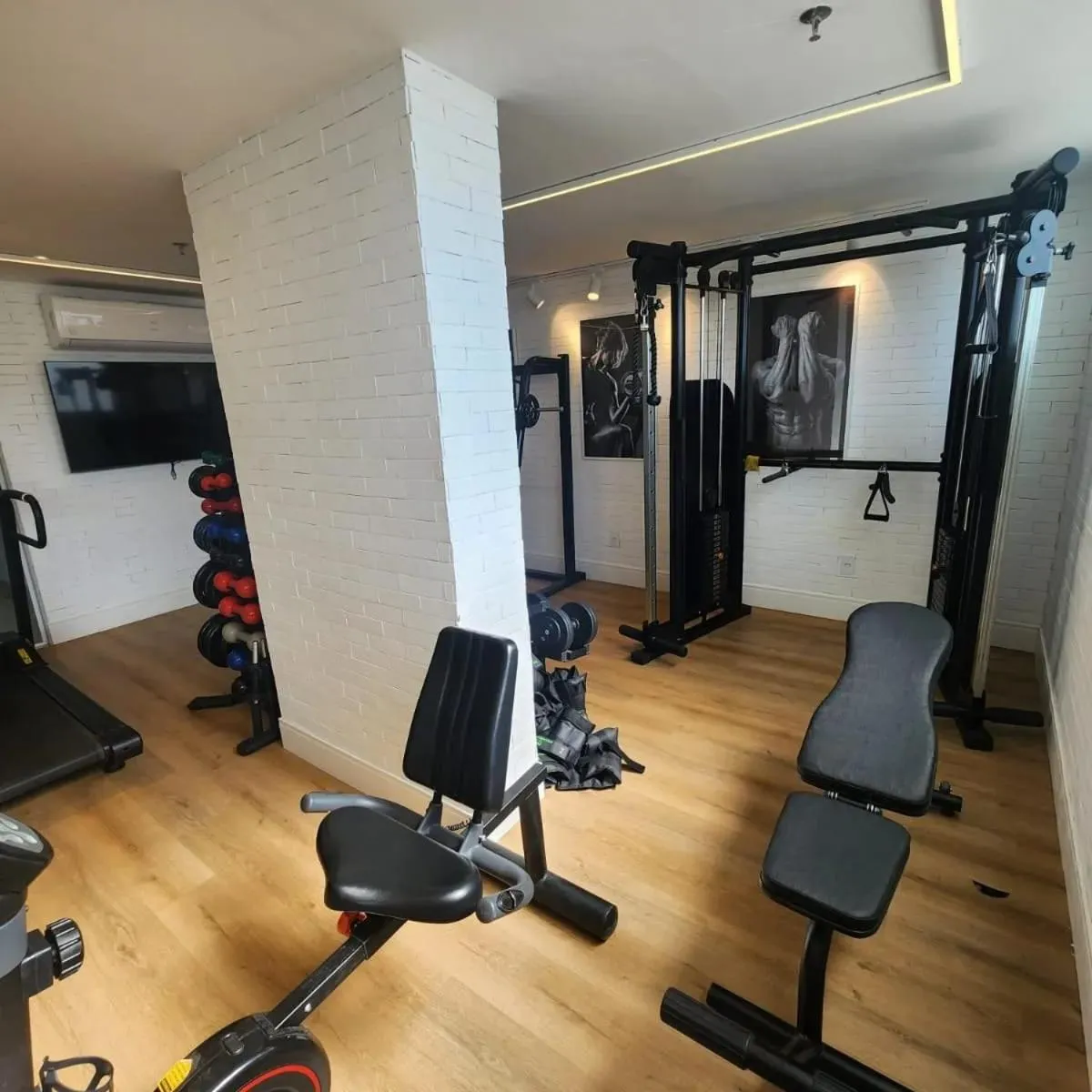 Fitness centre/facilities in Linhares Design Hotel