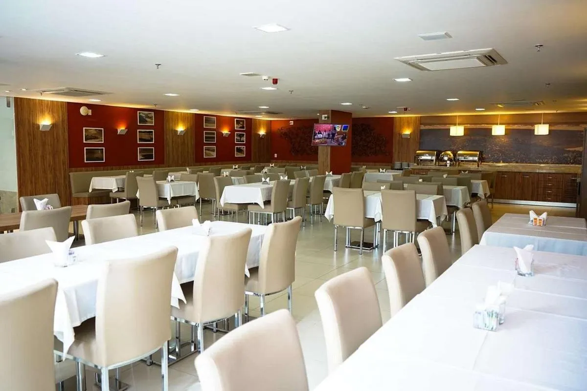 Breakfast in Linhares Design Hotel