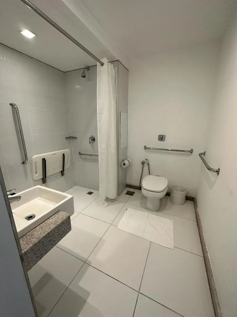 Bathroom in Linhares Design Hotel