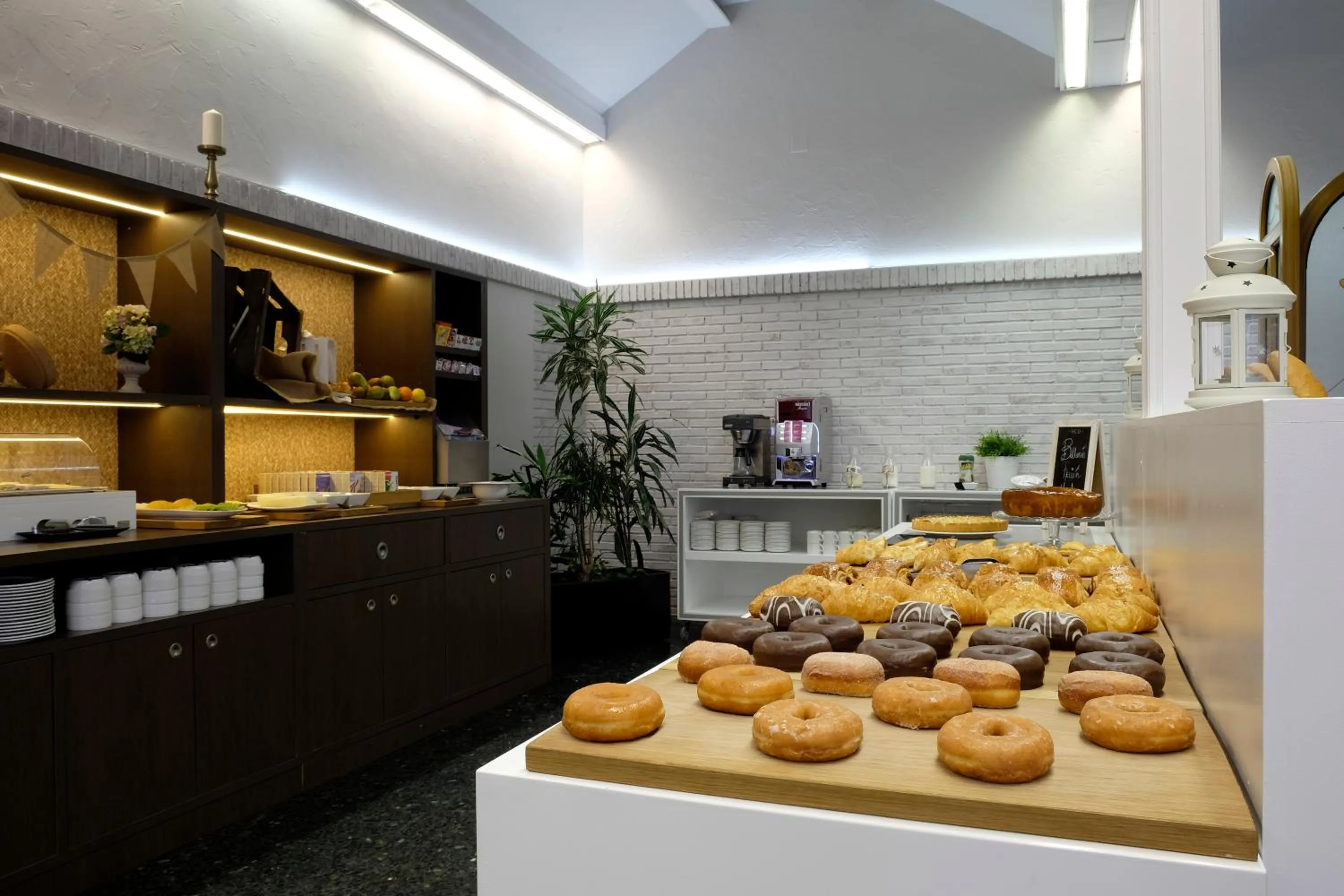 Buffet breakfast in Spirit Hotel Ciudad de Burgos