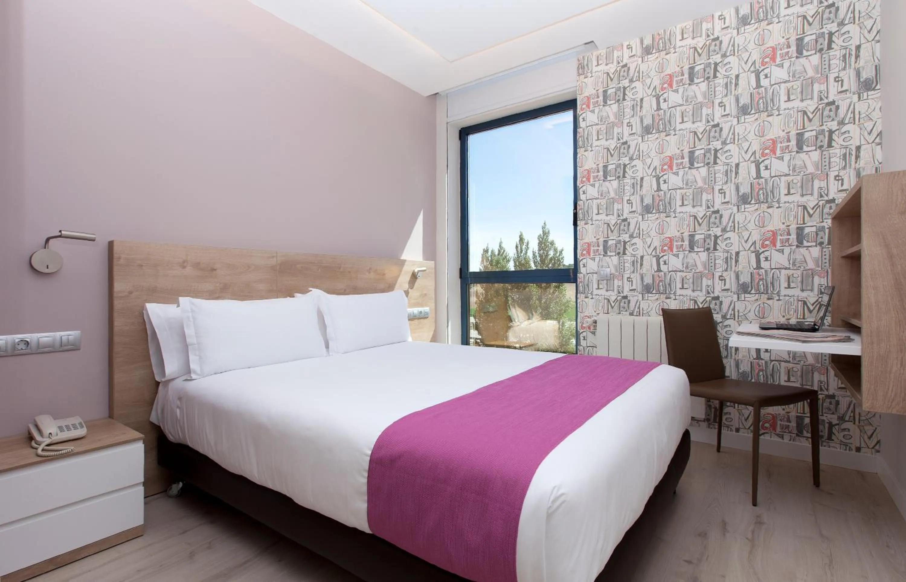 Photo of the whole room, Bed in Spirit Hotel Ciudad de Burgos