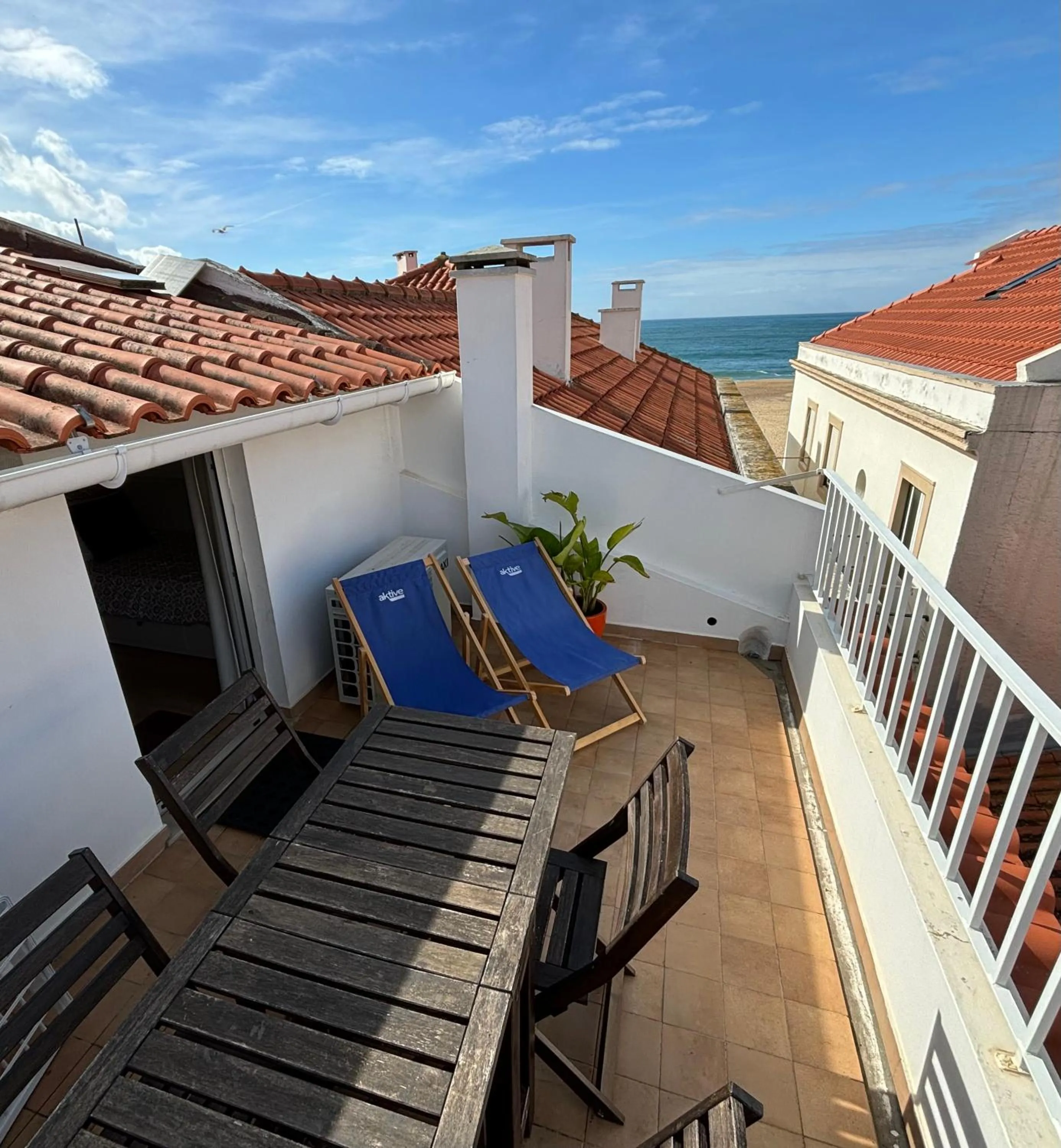 Patio in Casa na onda Liberdade-Amazing sea view