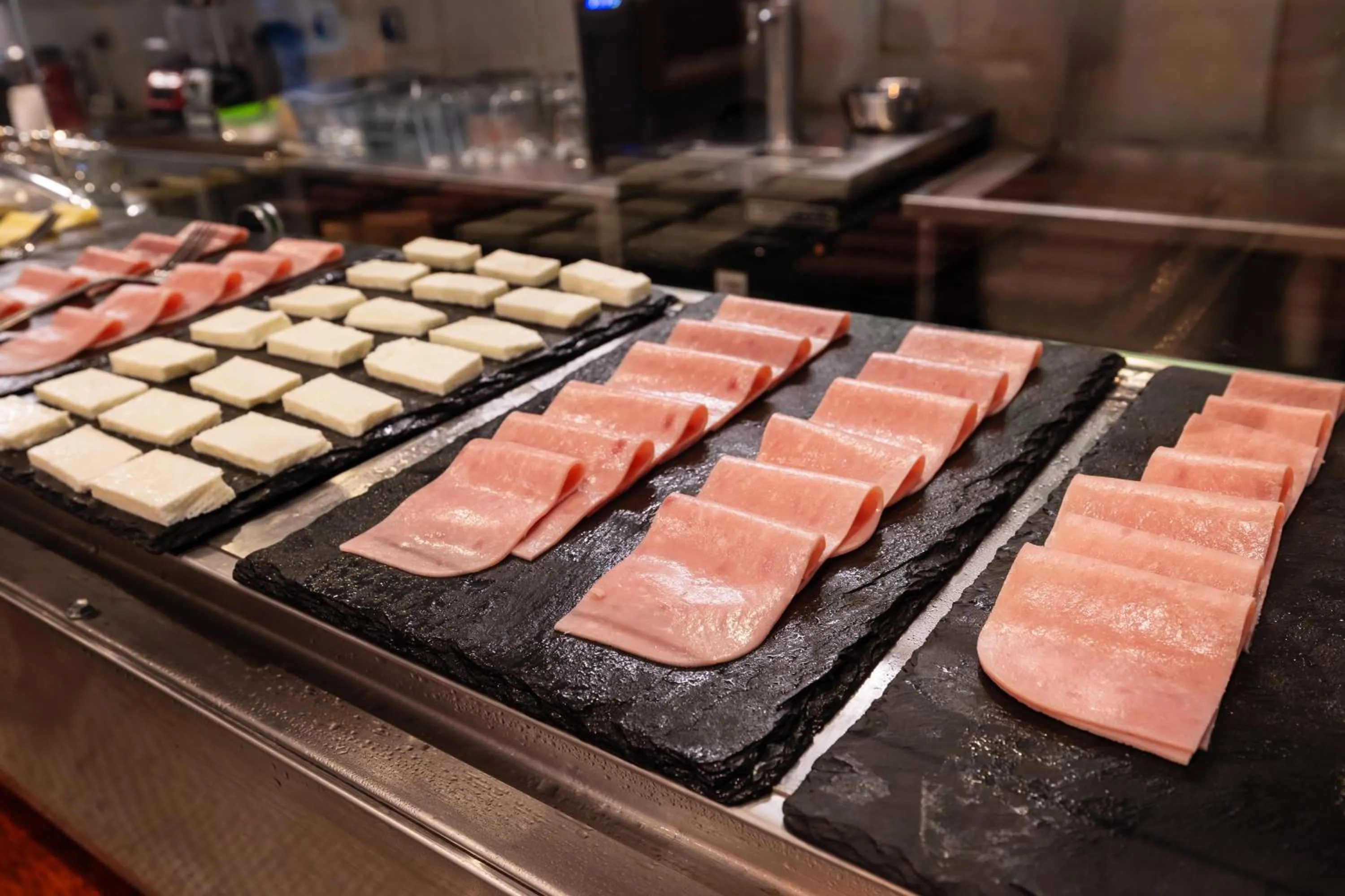 Food and drinks in TARATA BOUTIQUE HOTEL