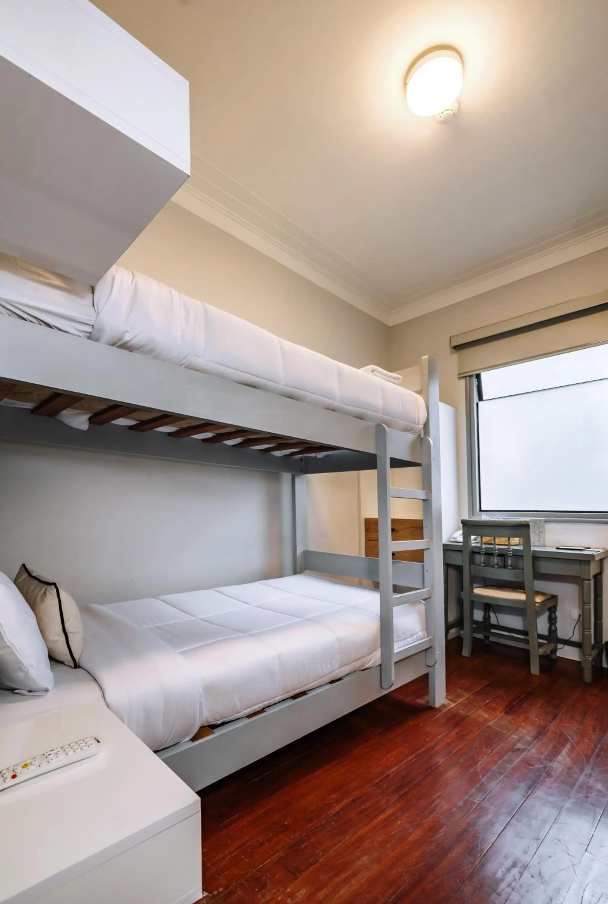 Restaurant/places to eat, Bed in TARATA BOUTIQUE HOTEL