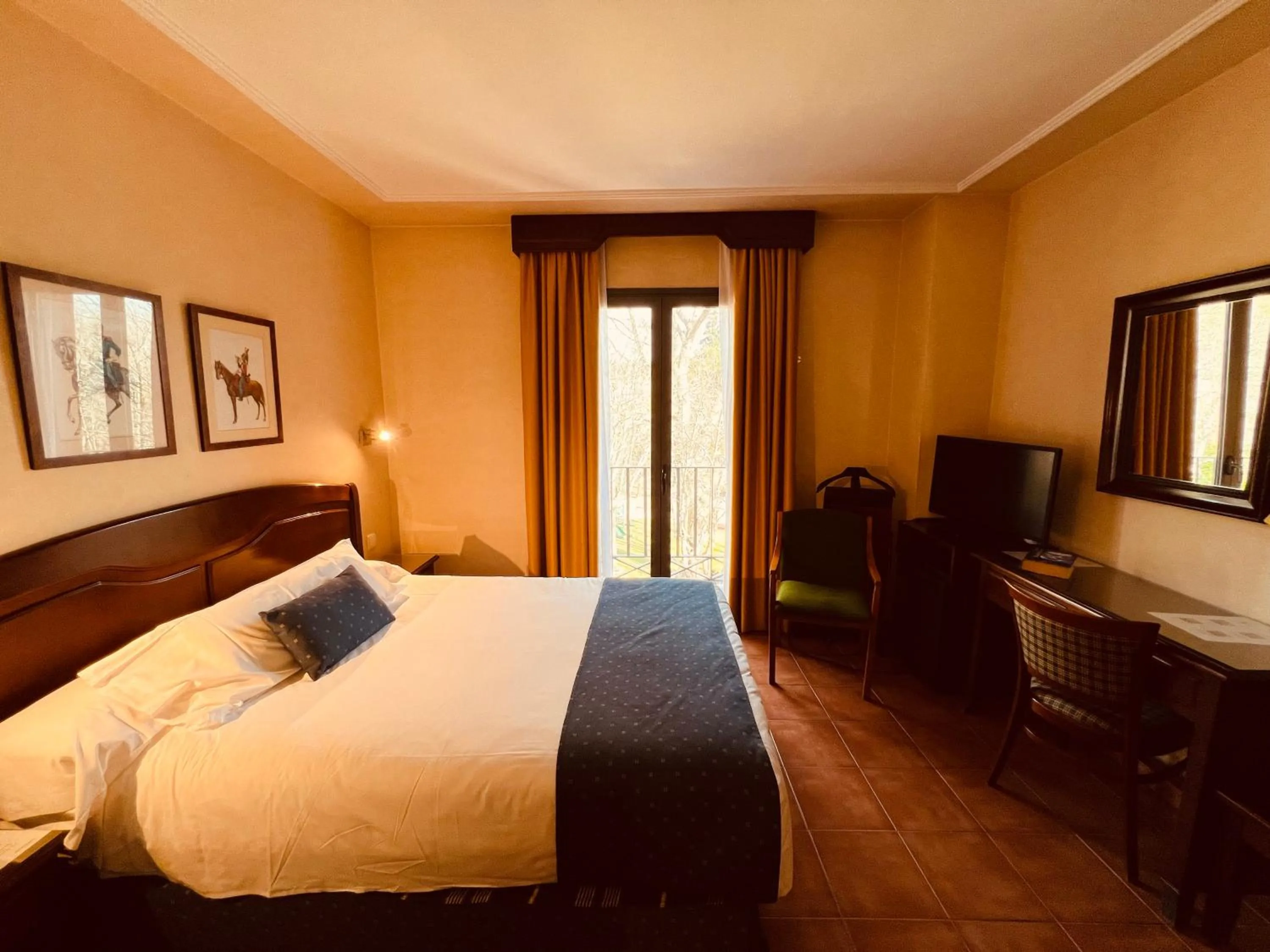 Photo of the whole room, Bed in Hospedium Hotel Los Lanceros