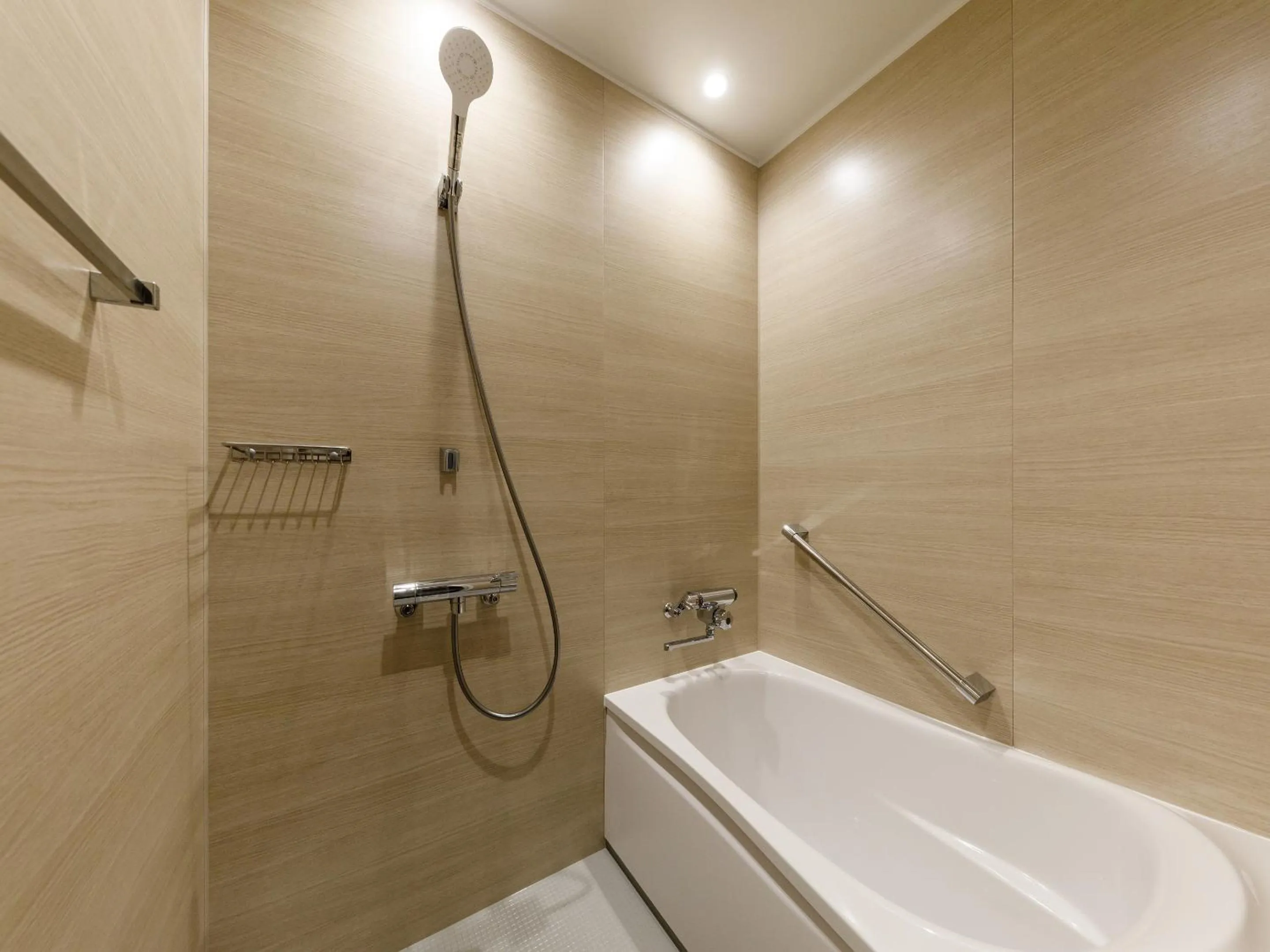 Shower in Nishitetsu Hotel Croom Hakata Gion Kushida Shrine