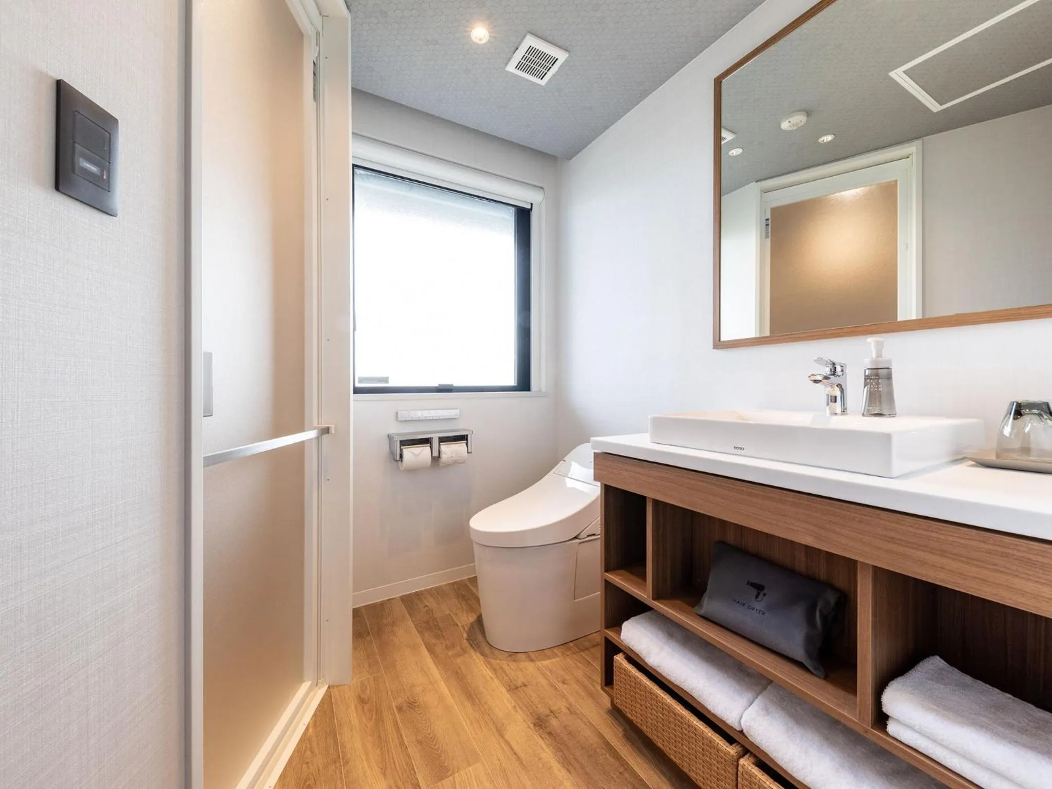 Toilet in Nishitetsu Hotel Croom Hakata Gion Kushida Shrine