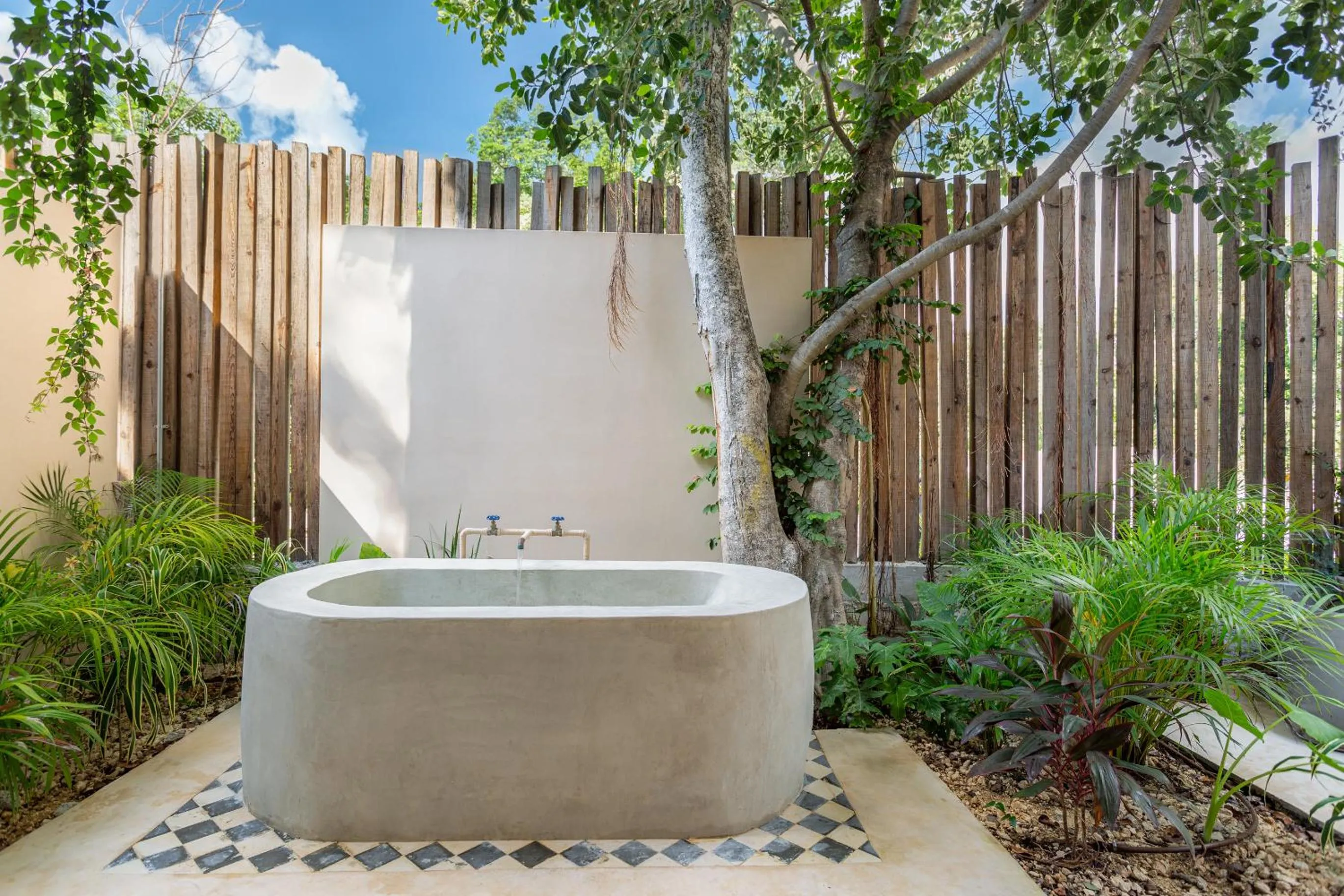 Day in Collection O Faisano Boutique Luxury Hotel, Tulum Beach