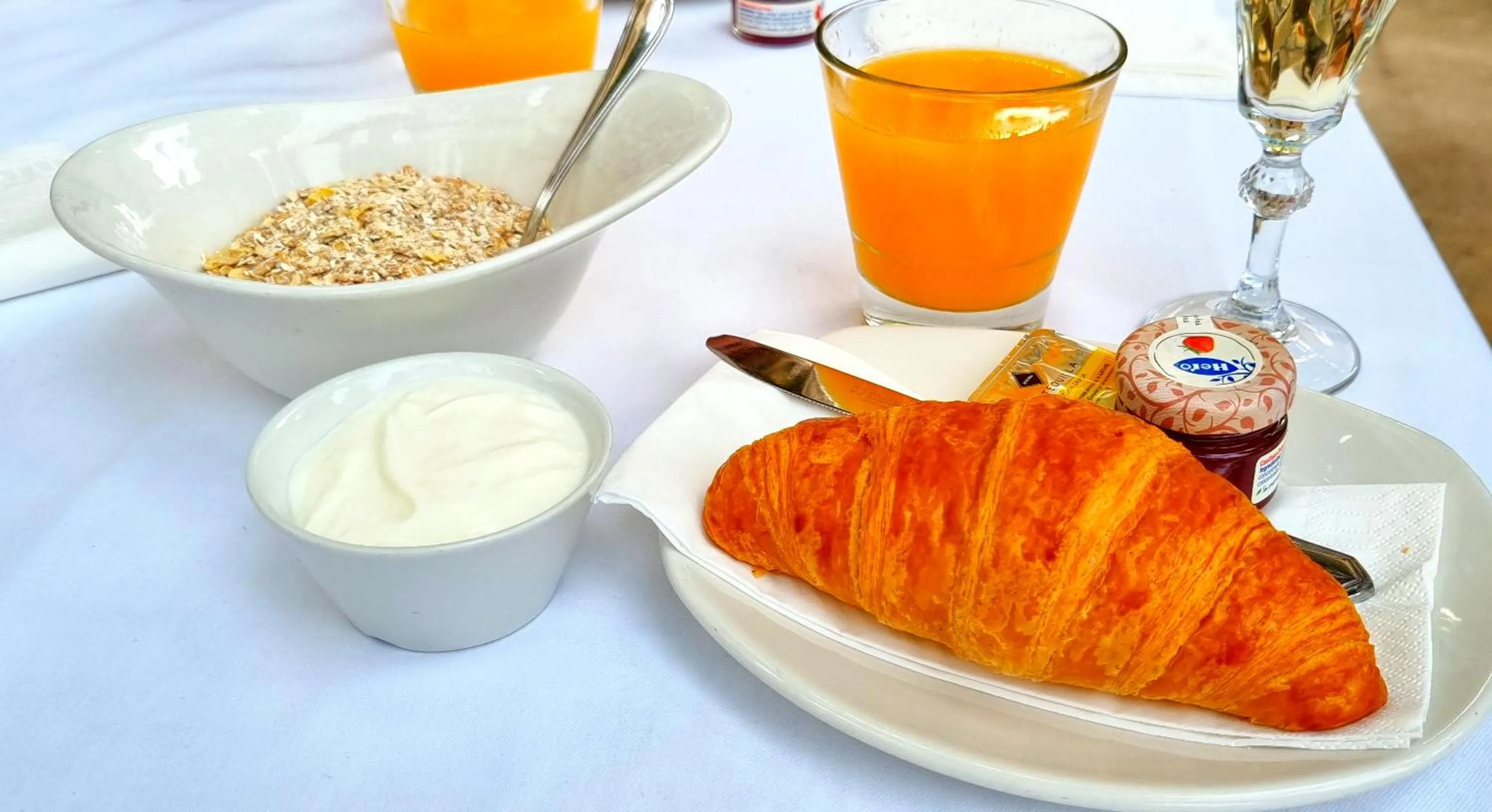 Breakfast in Juma Historic Hotel