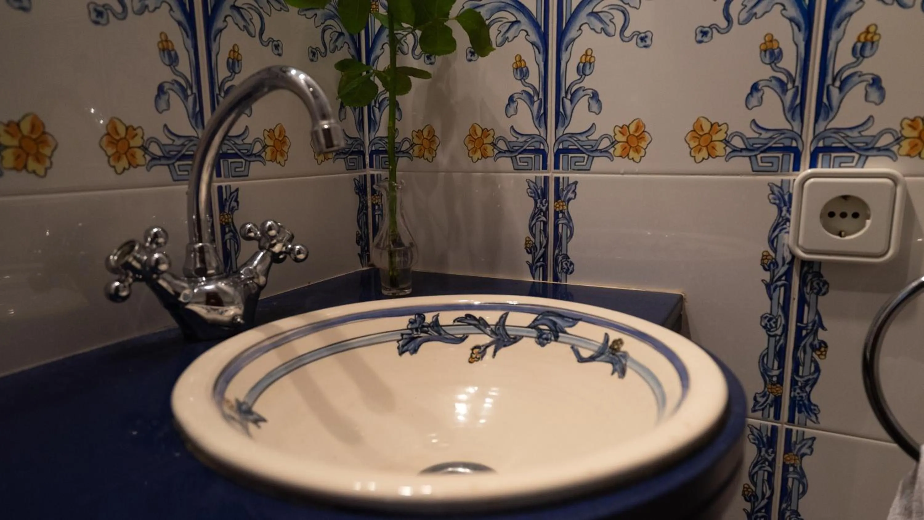 Bathroom in Juma Historic Hotel