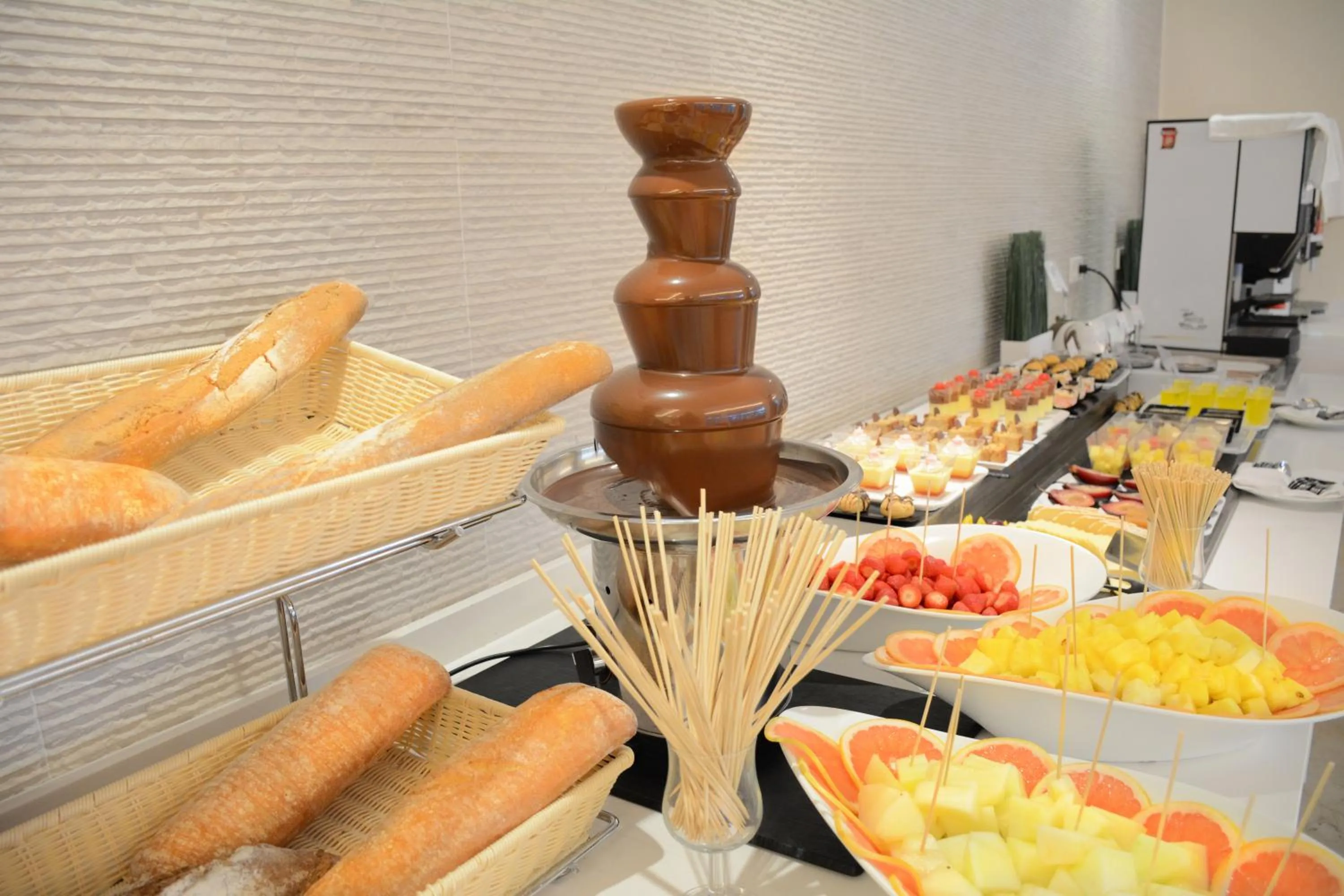 Restaurant/places to eat in Canyamel Sun Suites Hotel