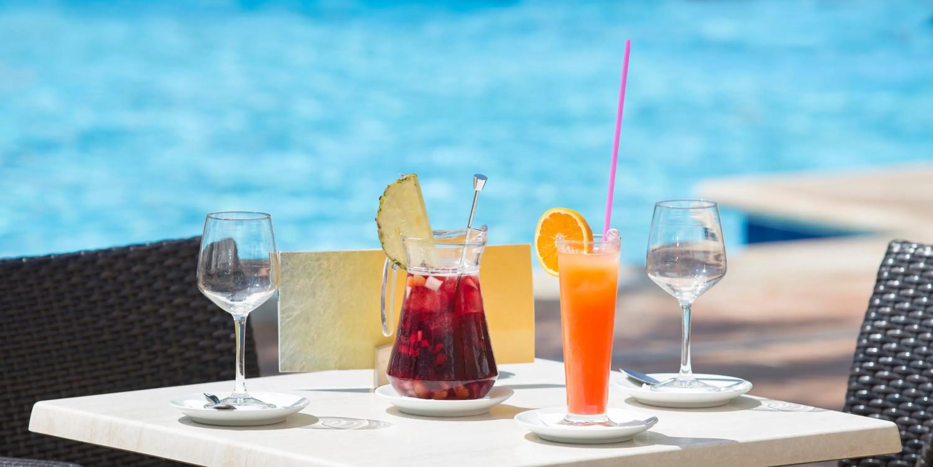 Swimming pool in Canyamel Sun Suites Hotel