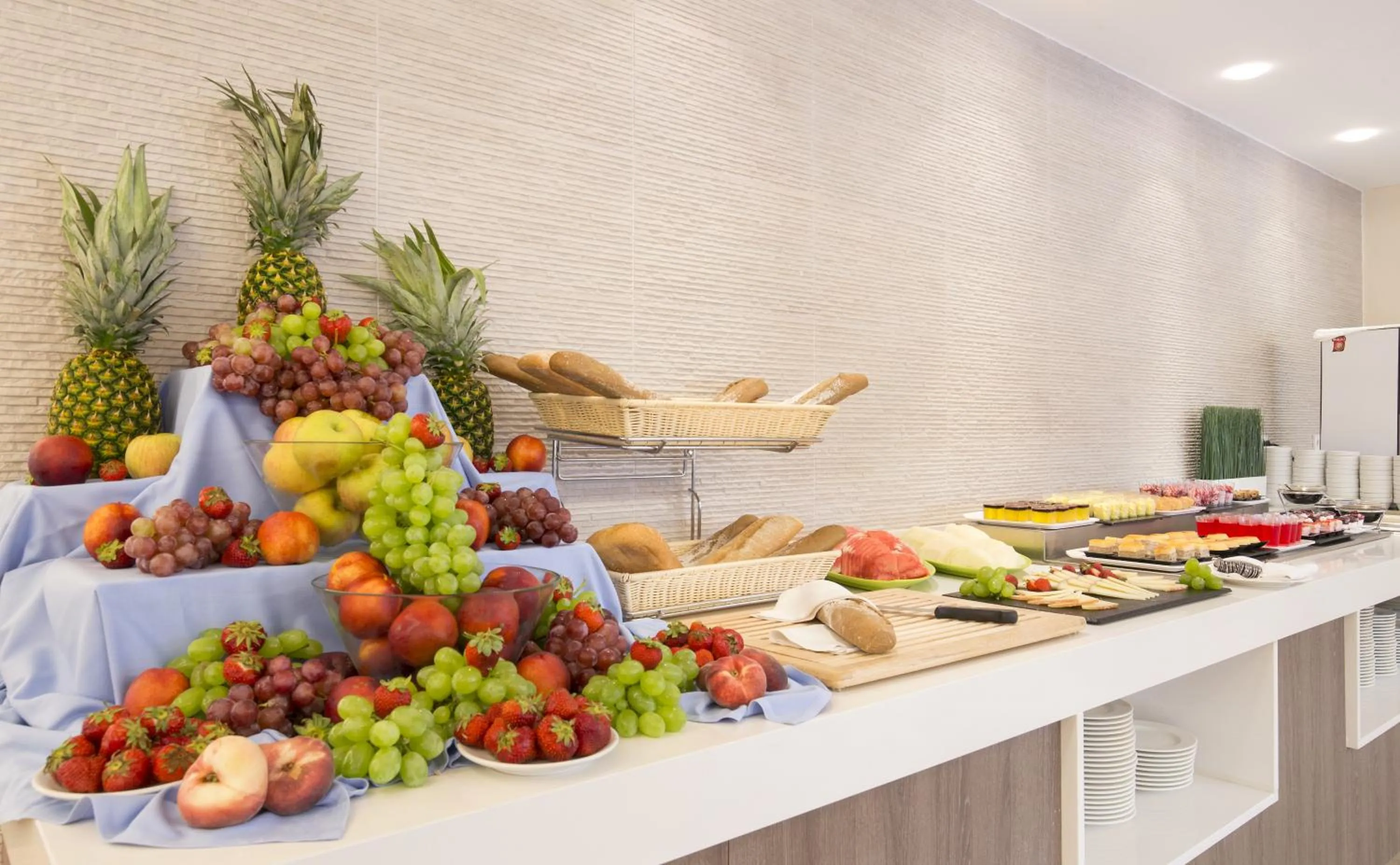 Restaurant/places to eat in Canyamel Sun Suites Hotel