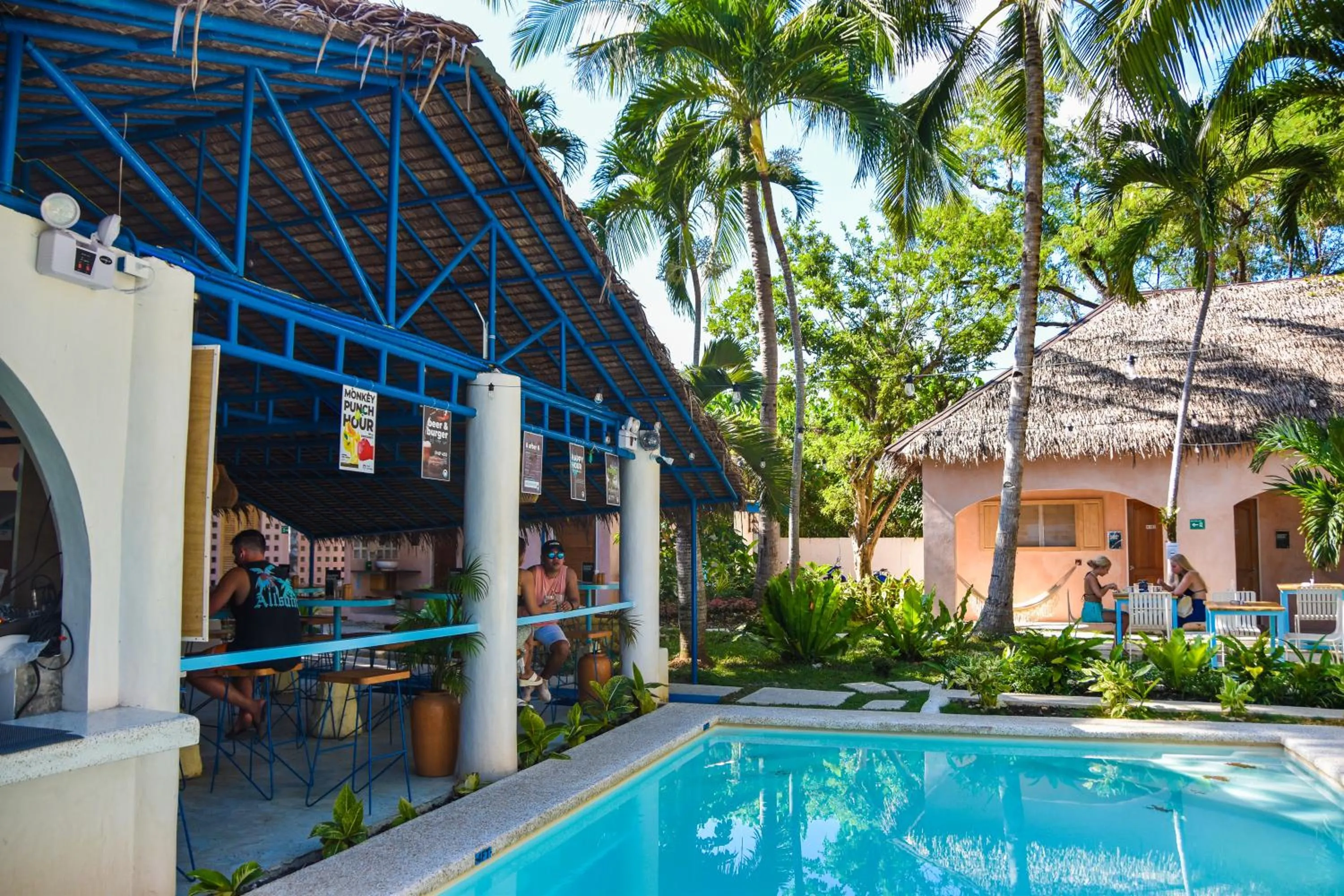 Restaurant/places to eat in Mad Monkey Panglao