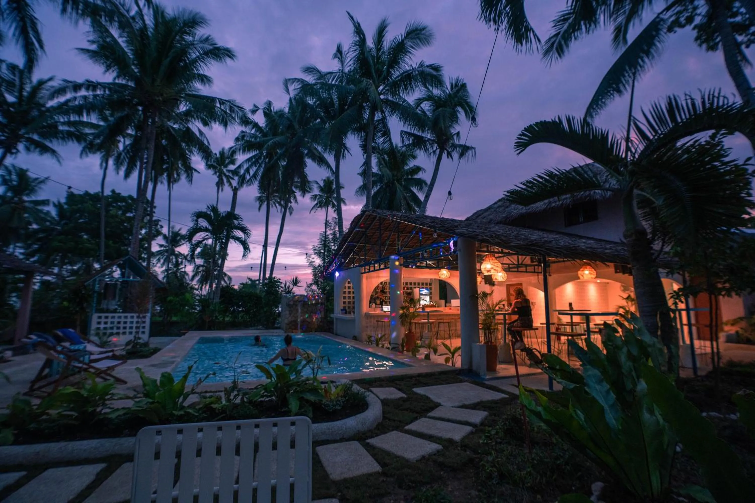 Swimming pool in Mad Monkey Panglao