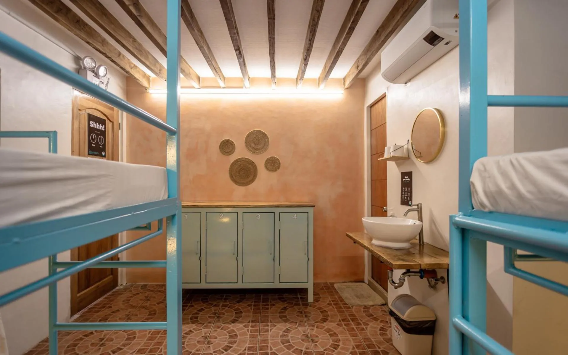 microwave, Bed in Mad Monkey Panglao