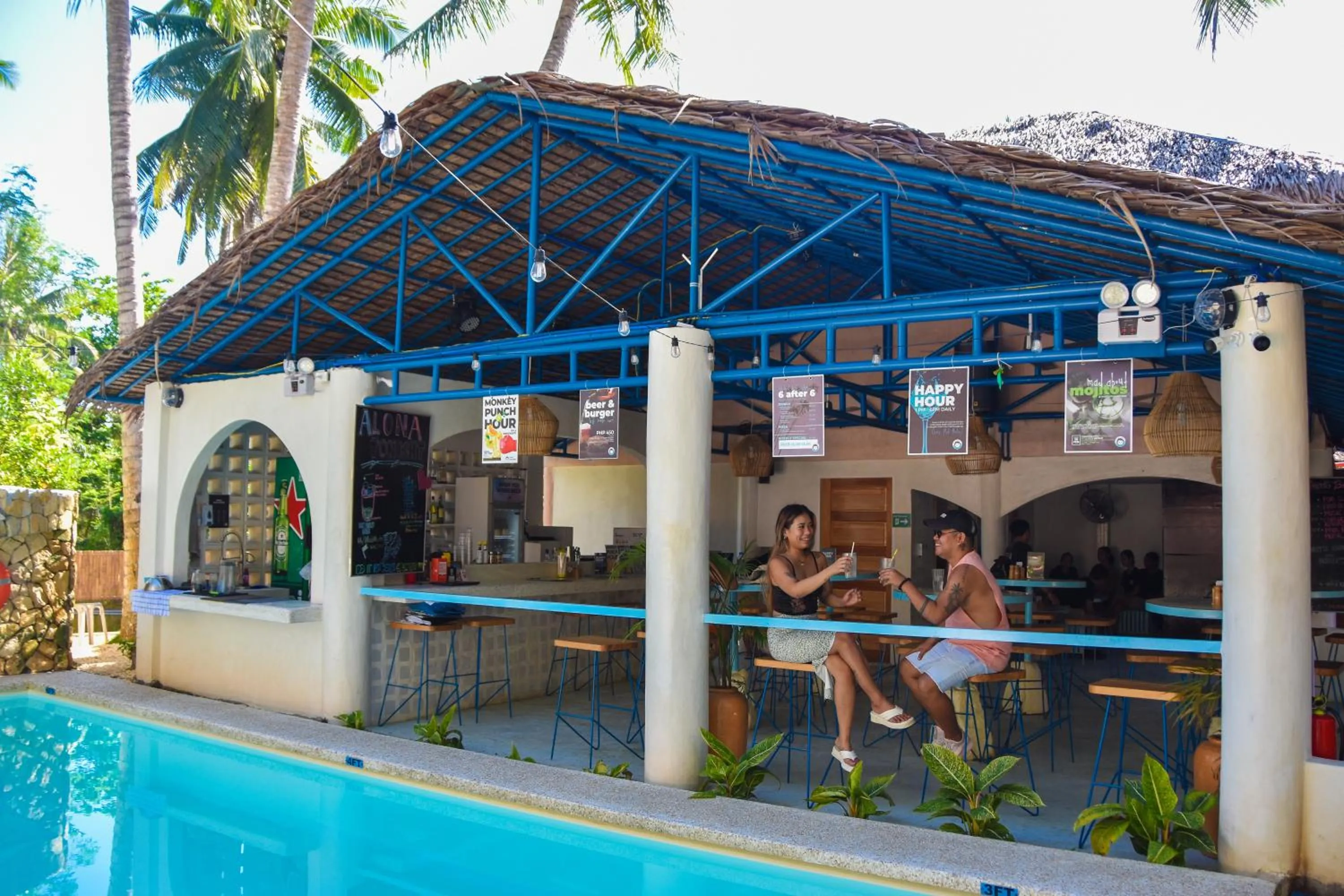 Swimming pool in Mad Monkey Panglao