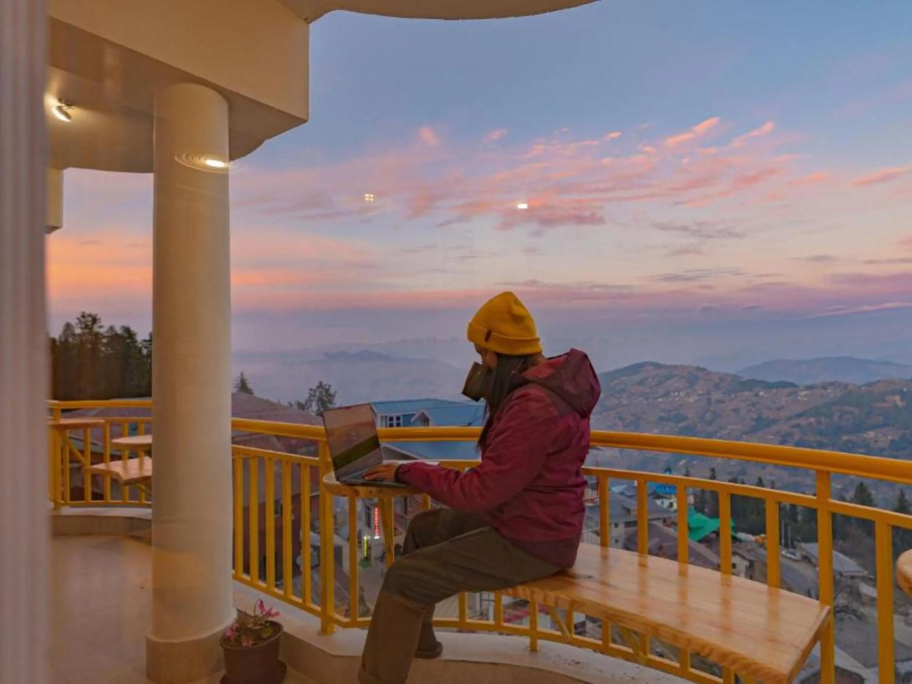 The Hosteller Narkanda