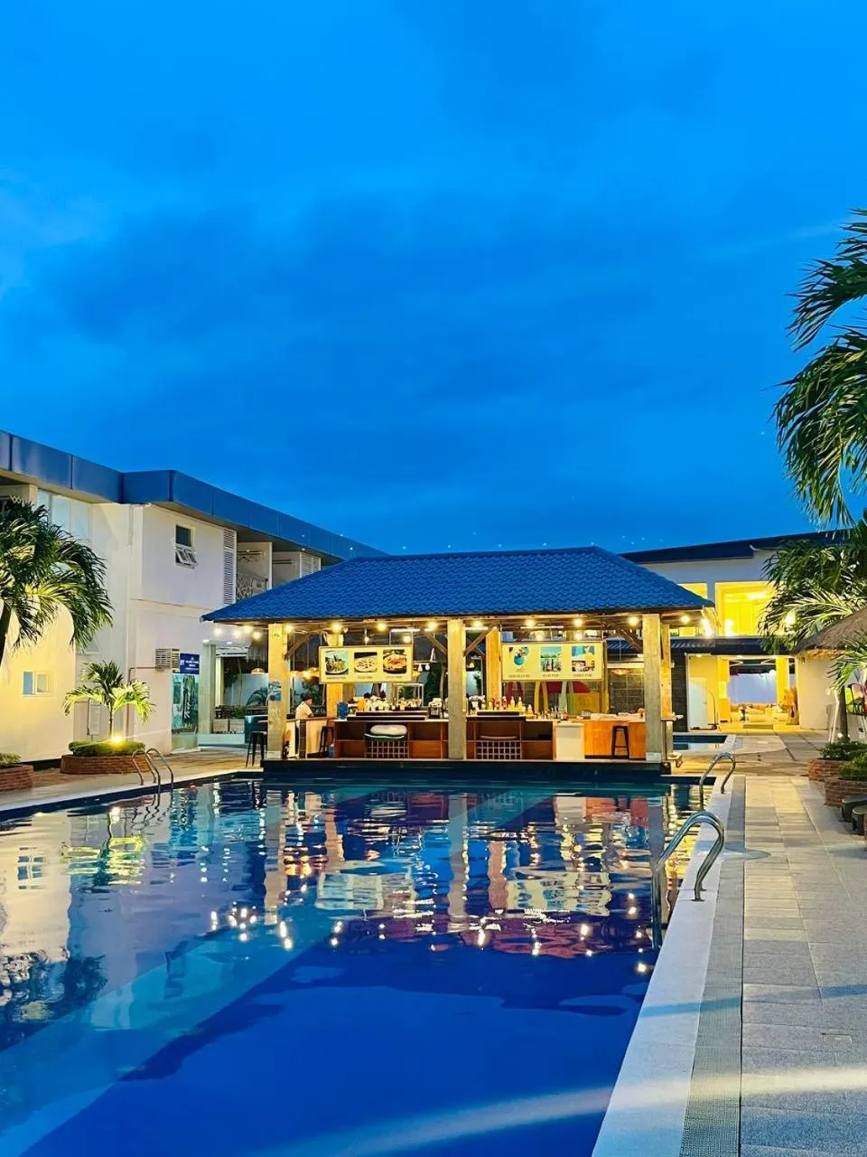 Lounge or bar in 라메디 리조트 보홀 Ramede Resort Bohl