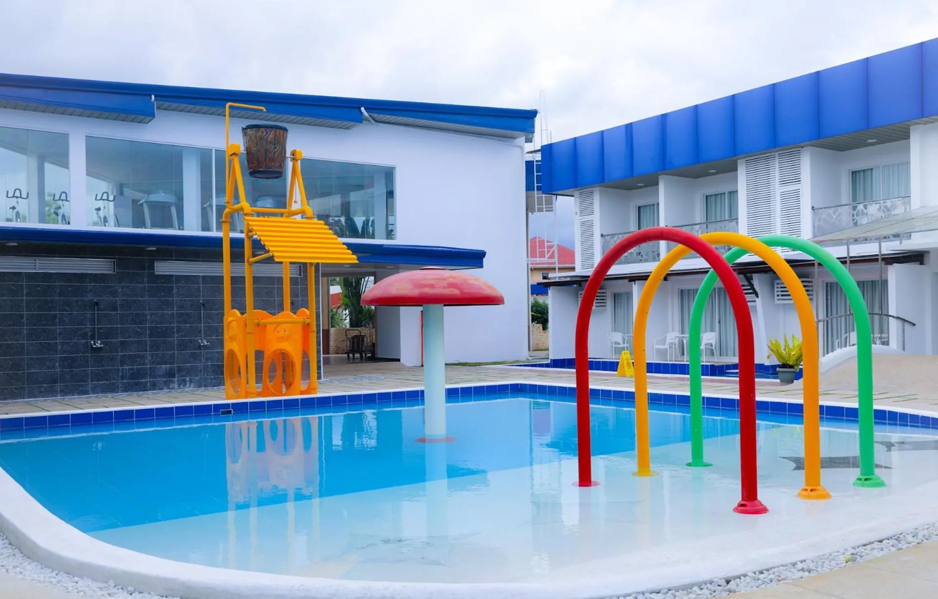 Swimming pool in 라메디 리조트 보홀 Ramede Resort Bohl