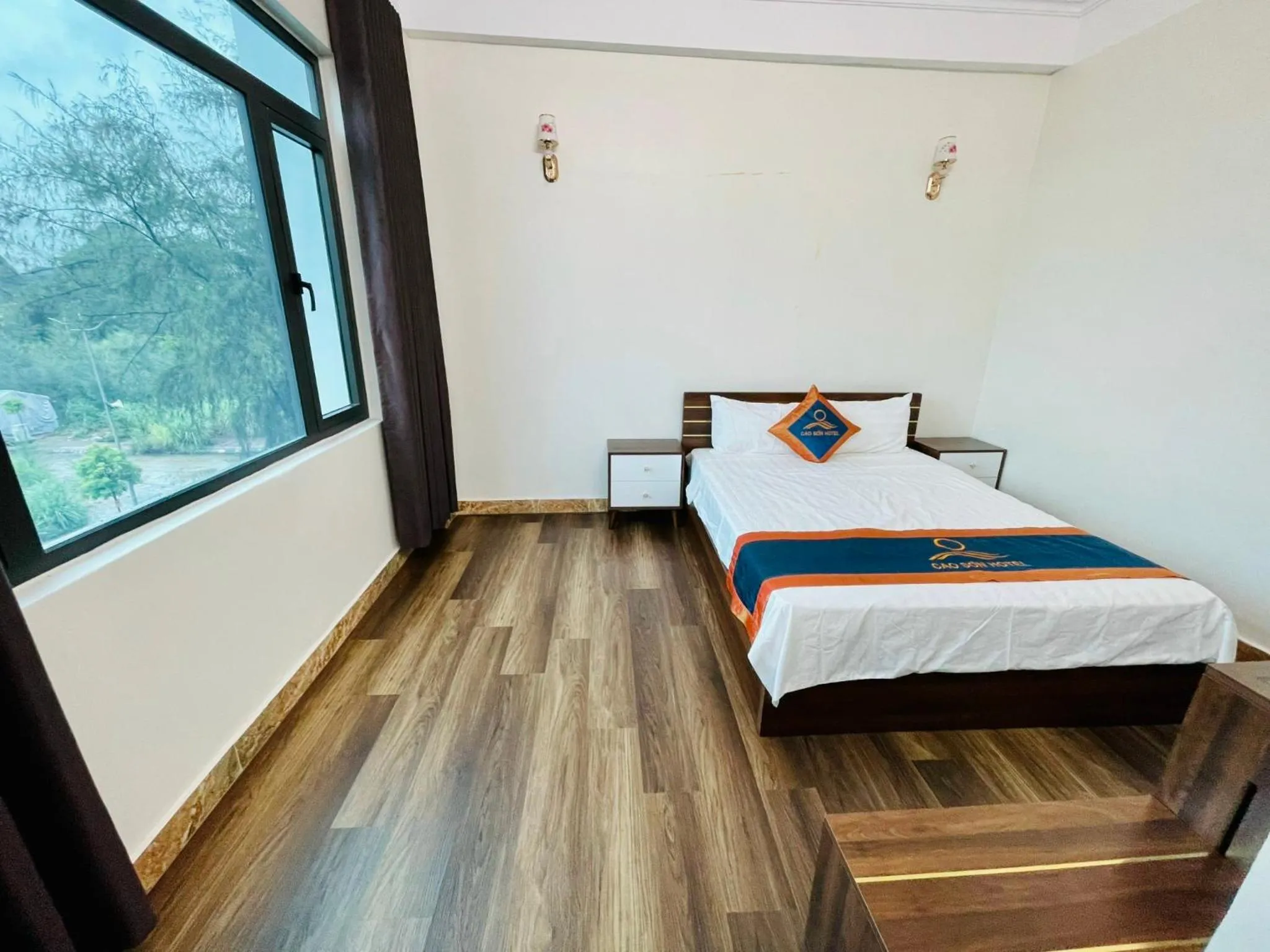 Khách Sạn Cao Sơn Cẩm Phả