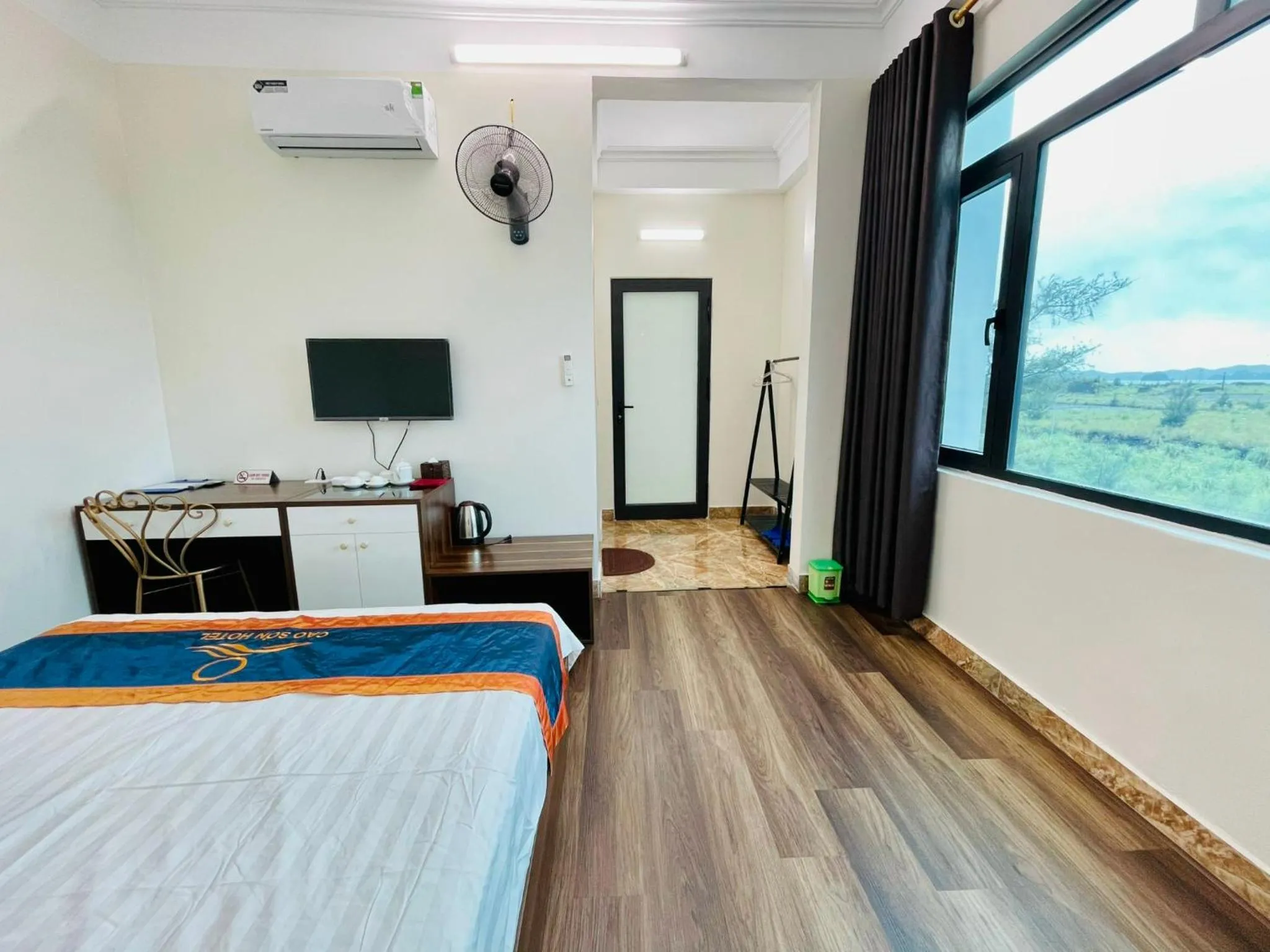 Khách Sạn Cao Sơn Cẩm Phả