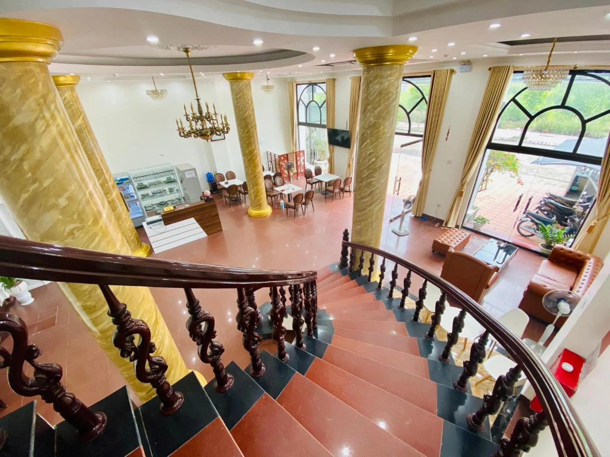 Khách Sạn Cao Sơn Cẩm Phả