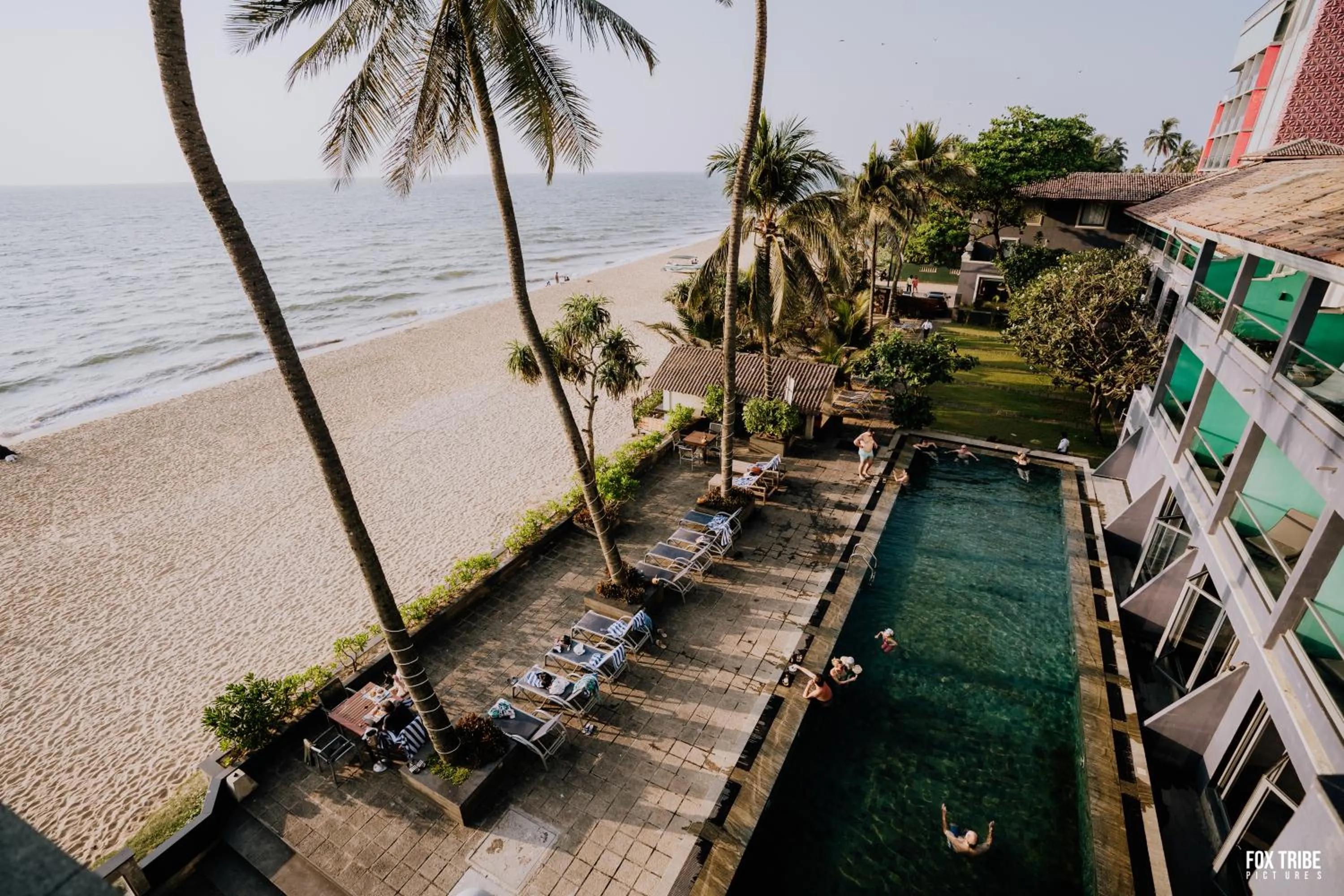 Earl's Regent Negombo "Golden Shore at Your Door - Find Your Dream Stay"