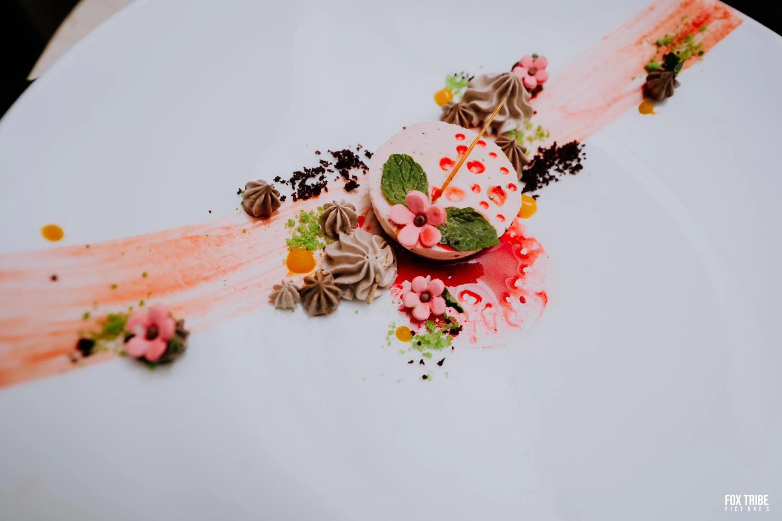 Earl's Regent Negombo "Golden Shore at Your Door - Find Your Dream Stay"