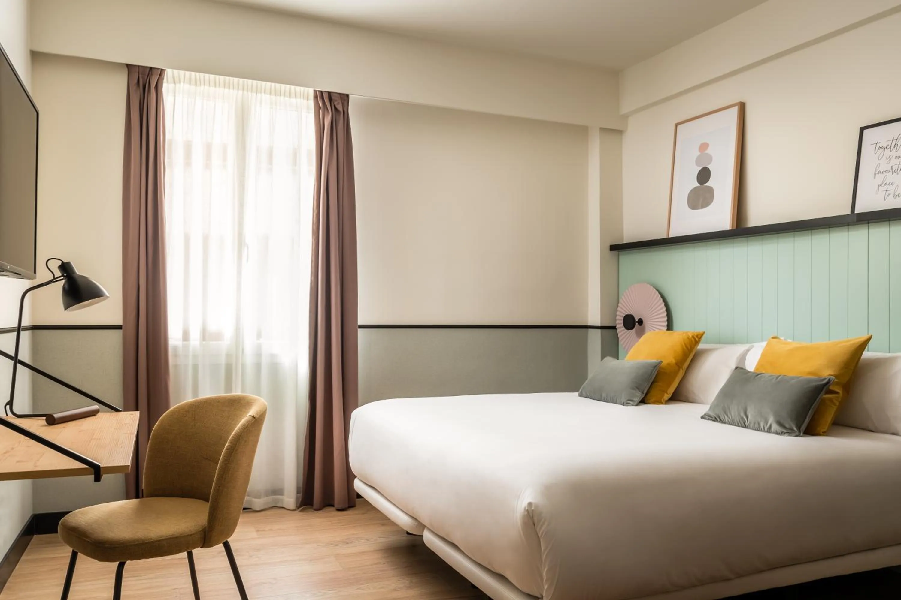 Bed in BYPILLOW Irala