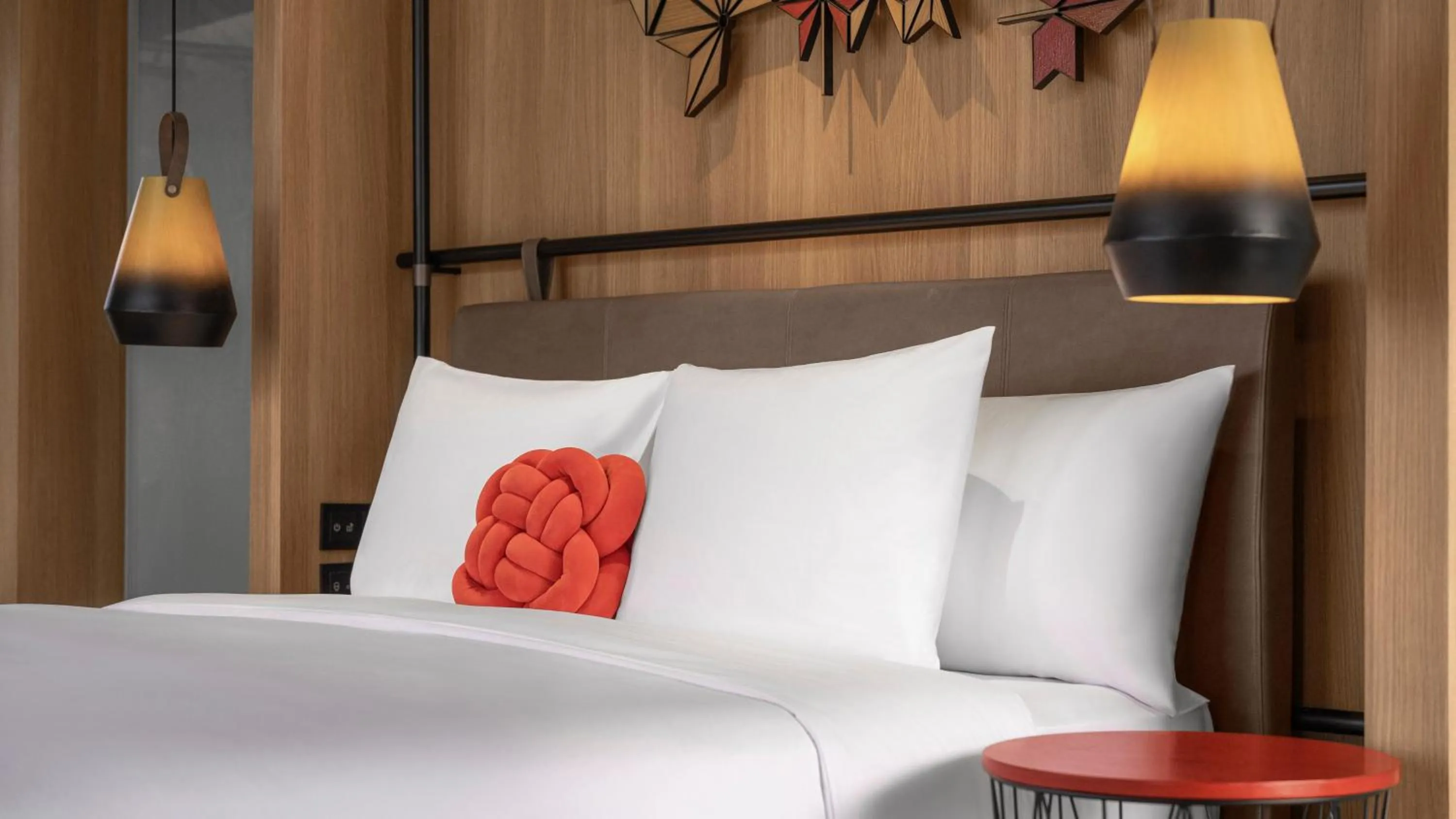 Photo of the whole room, Bed in Hotel Indigo Alishan by IHG