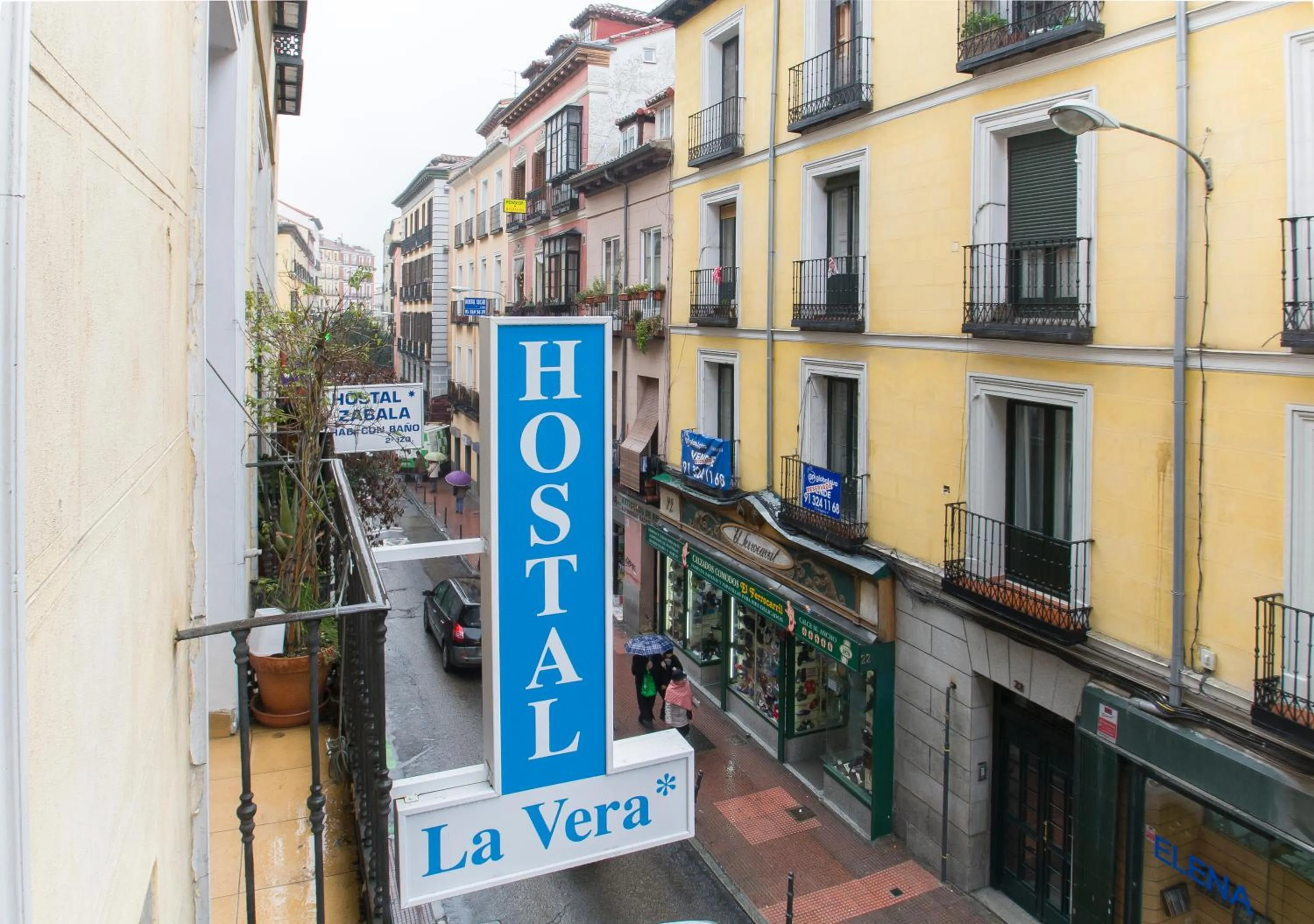 Neighbourhood in Hostal La Vera