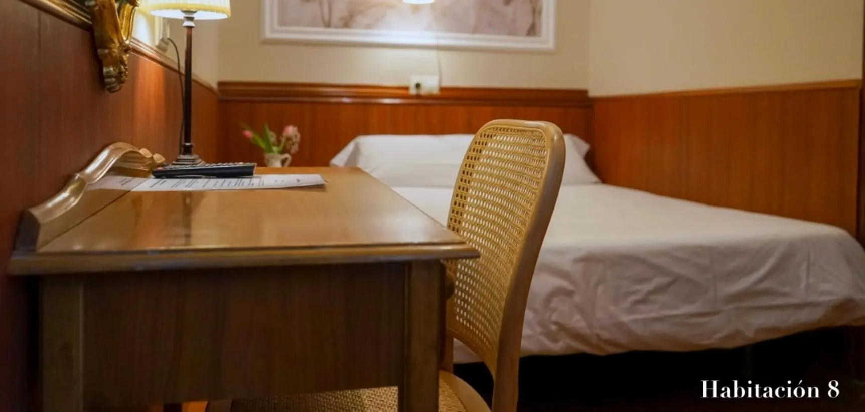 Photo of the whole room, Bed in Hostal La Vera