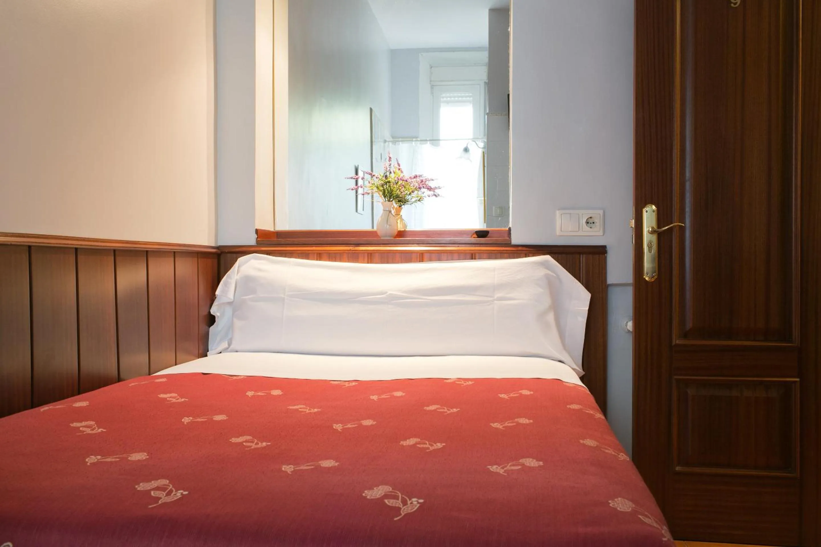 Photo of the whole room, Bed in Hostal La Vera