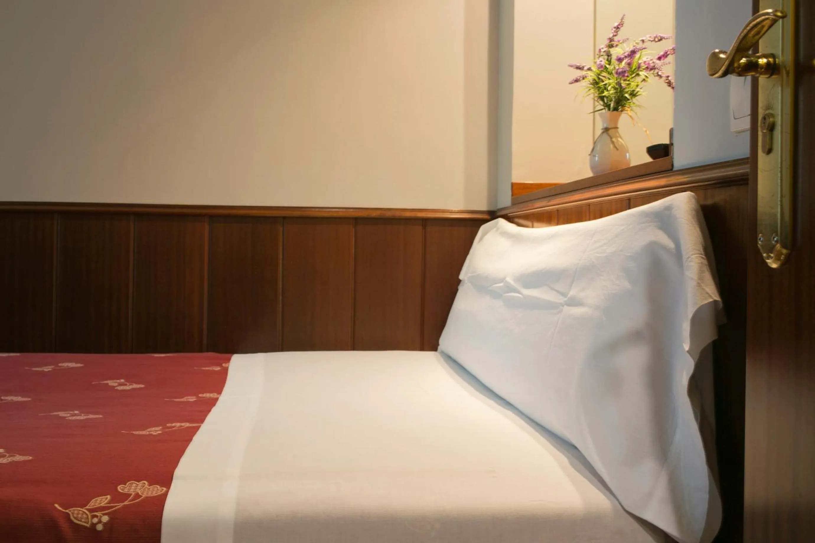 Bed in Hostal La Vera