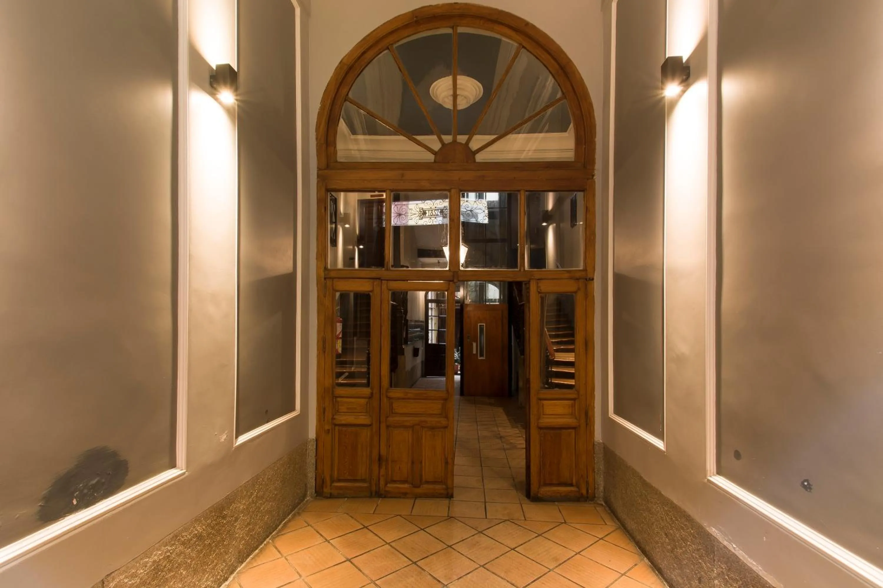 Facade/entrance in Hostal La Vera