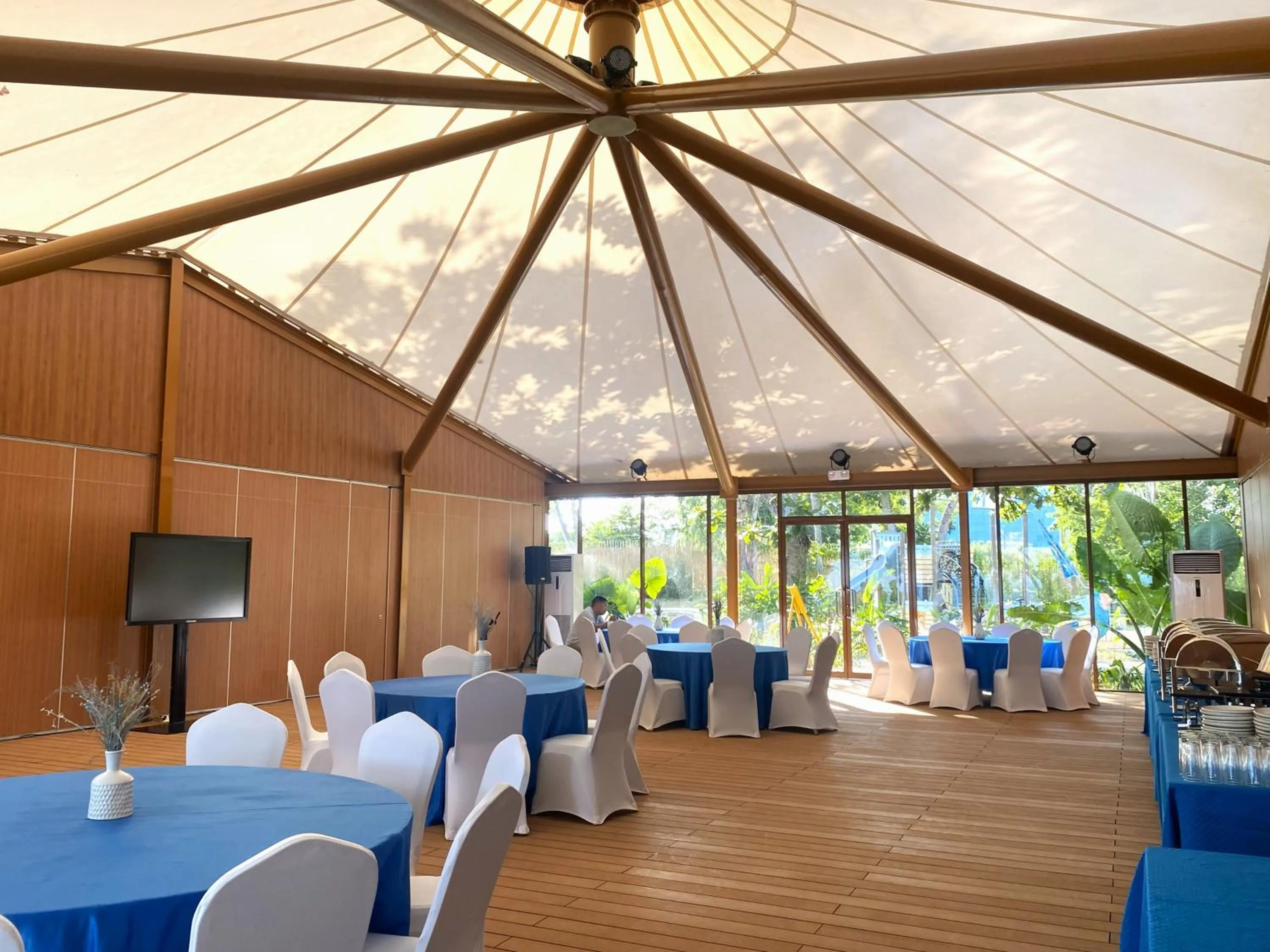 Meeting/conference room in Belmont Hotel Mactan