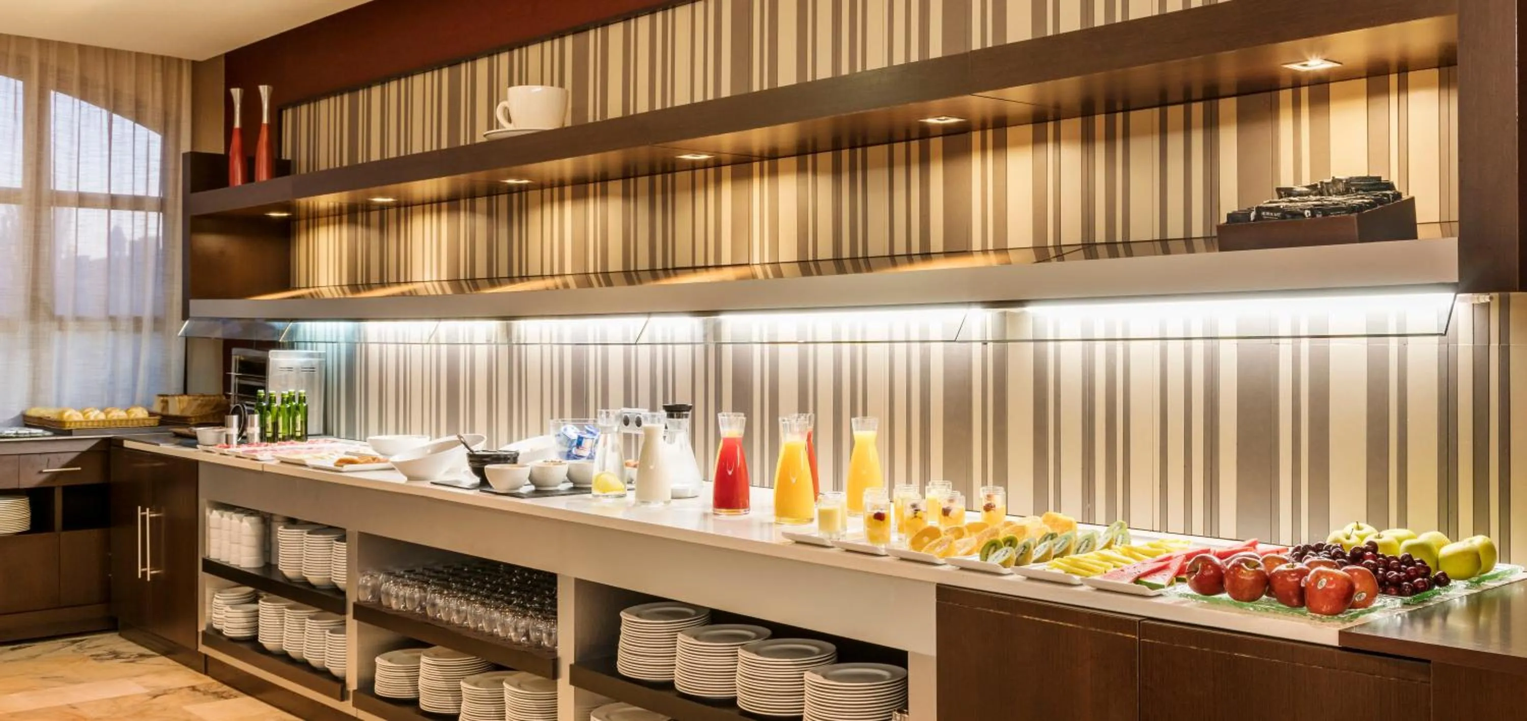 Buffet breakfast in Ilunion Golf Badajoz