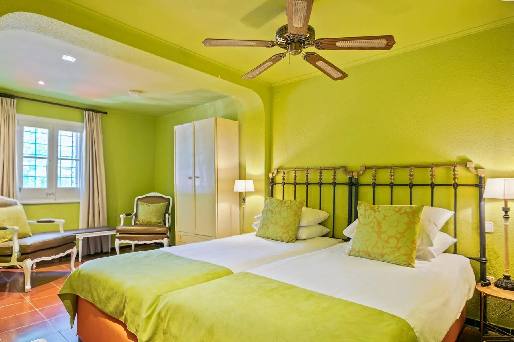 Bed in Van der Valk Hotel Barcarola