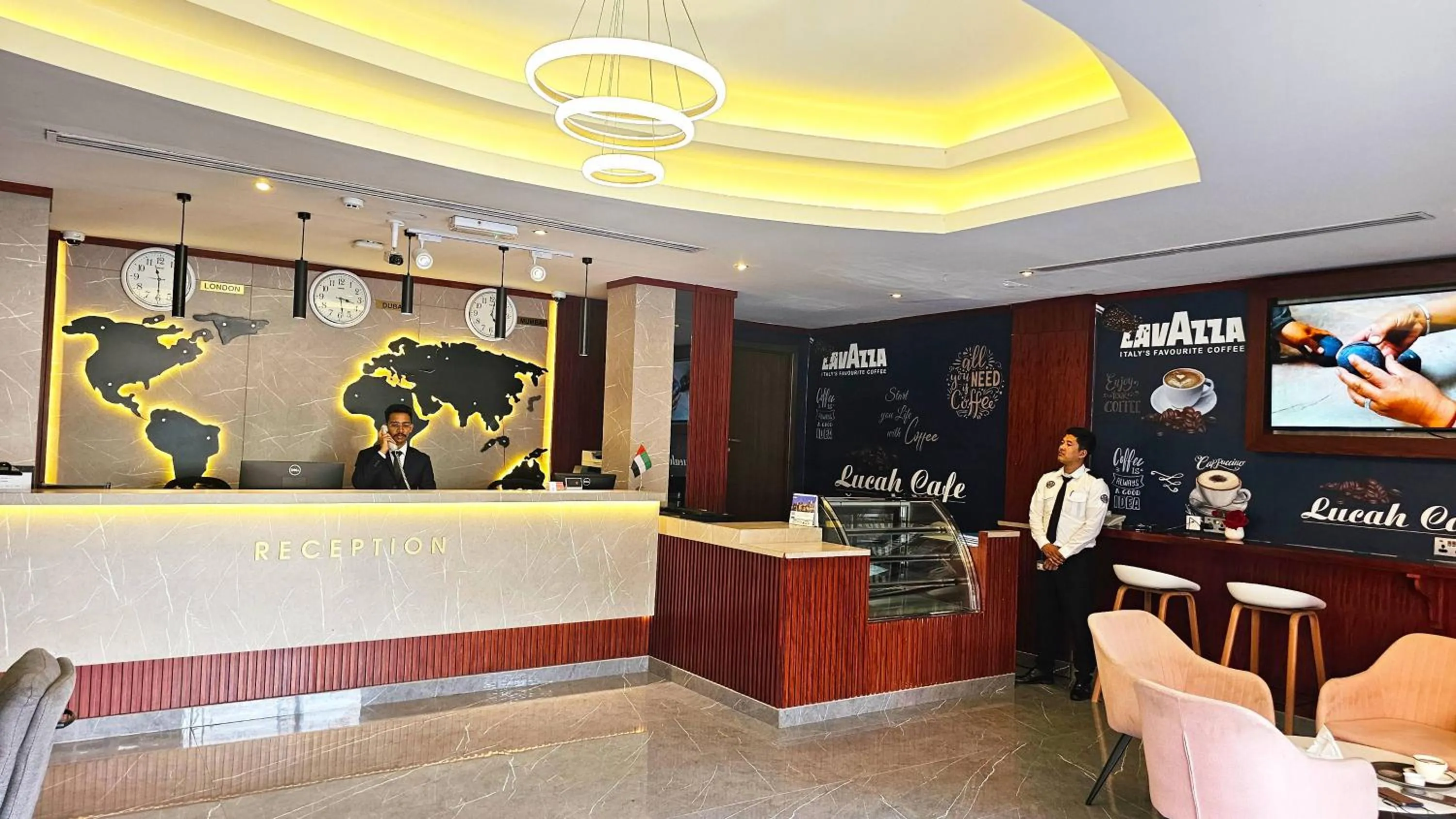 Lobby or reception in Concorde Inn Hotel