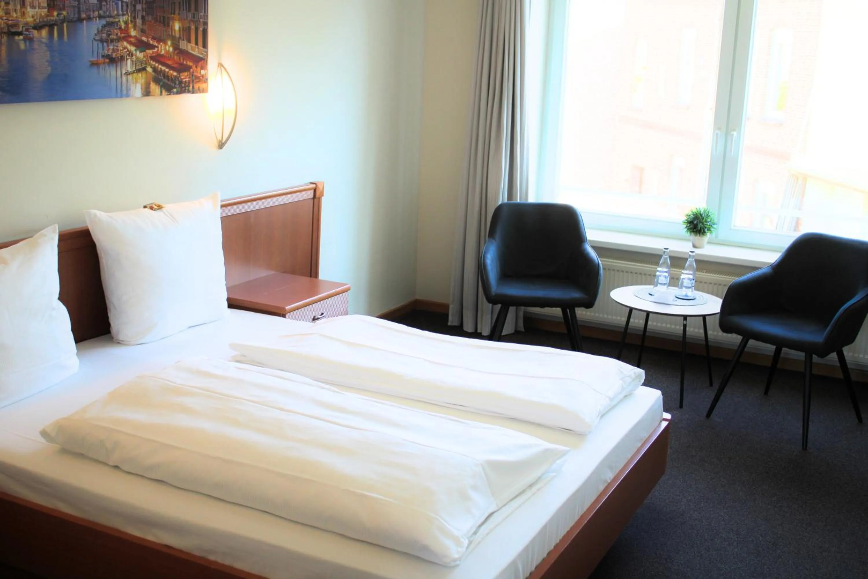 Bed in Hotel Adler & Eventlocation GmbH