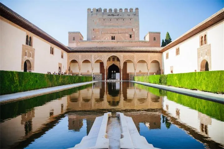 Nearby landmark in Hotel Universal by Maxi Hoteles