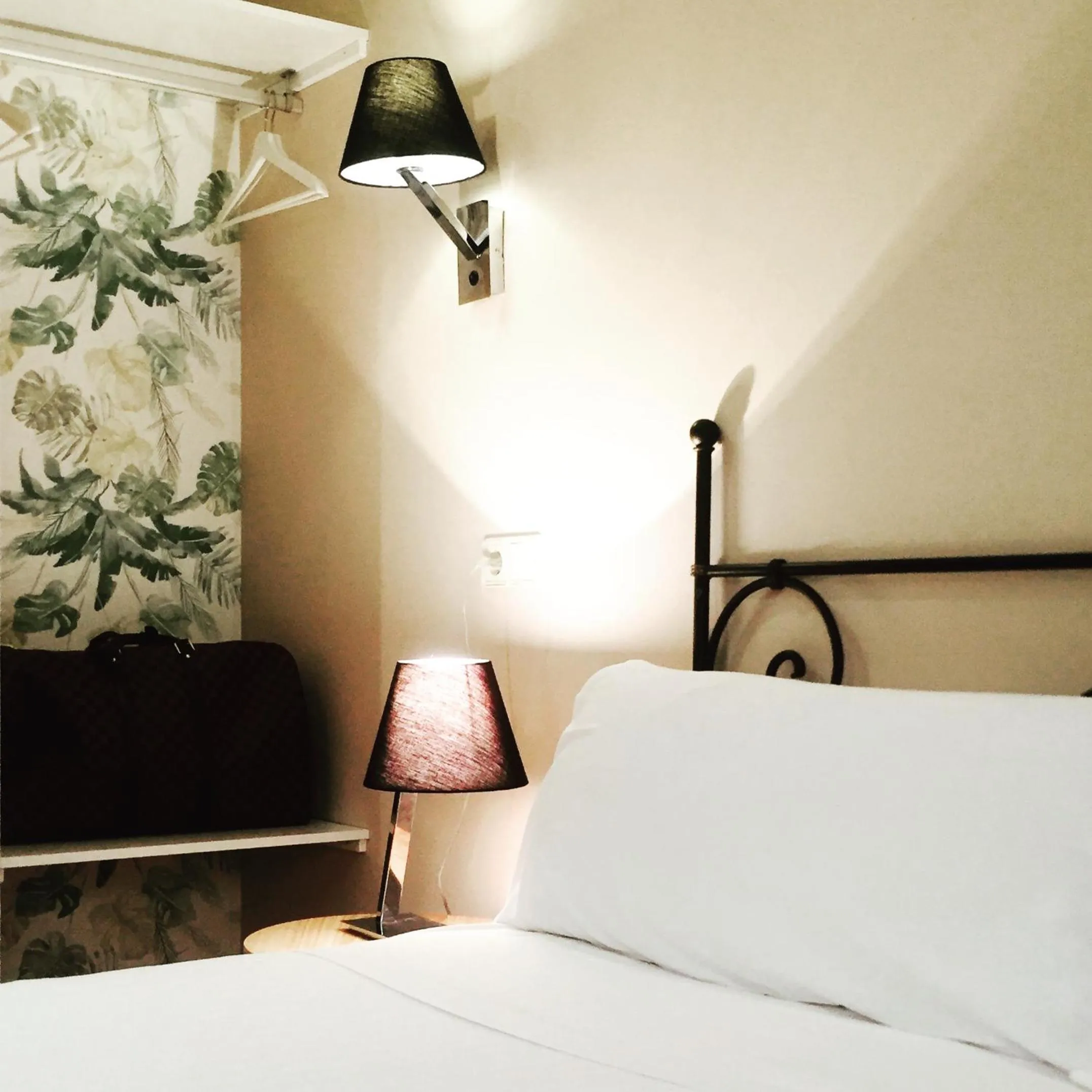 Photo of the whole room, Bed in Alda Casa De Los Reyes